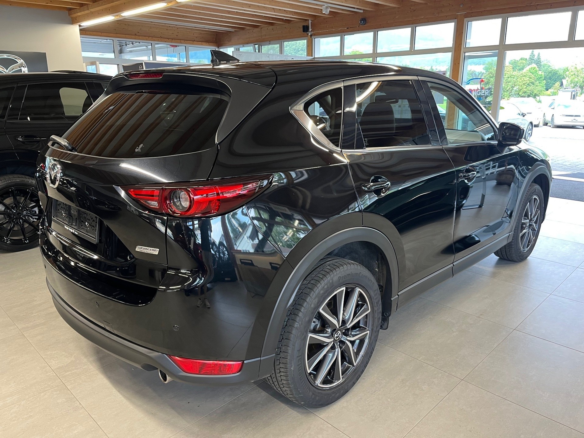 MAZDA CX-5 SKYACTIV-G 194 Revolution AWD Automat-image-3