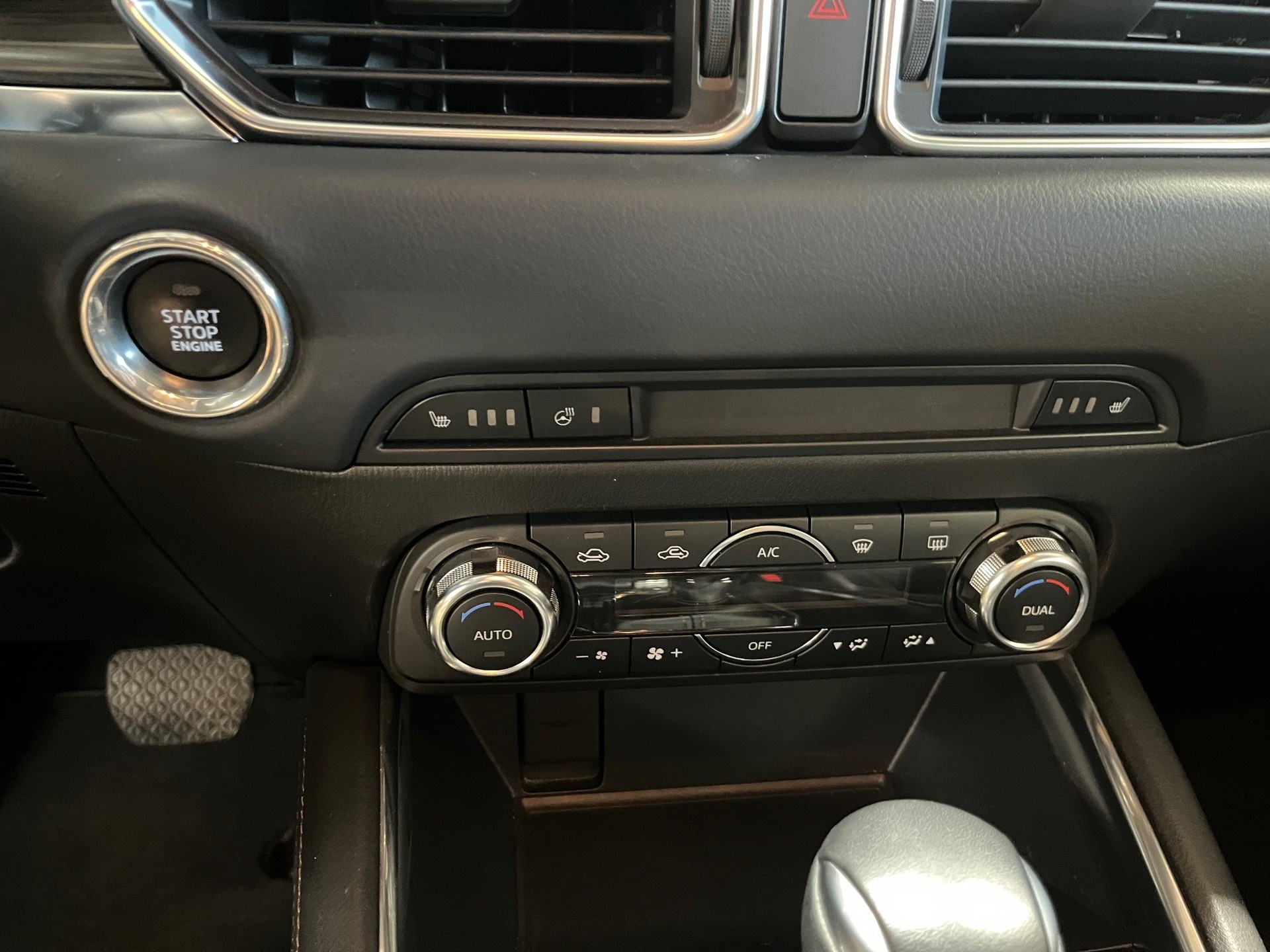 MAZDA CX-5 SKYACTIV-G 194 Revolution AWD Automat-image-11
