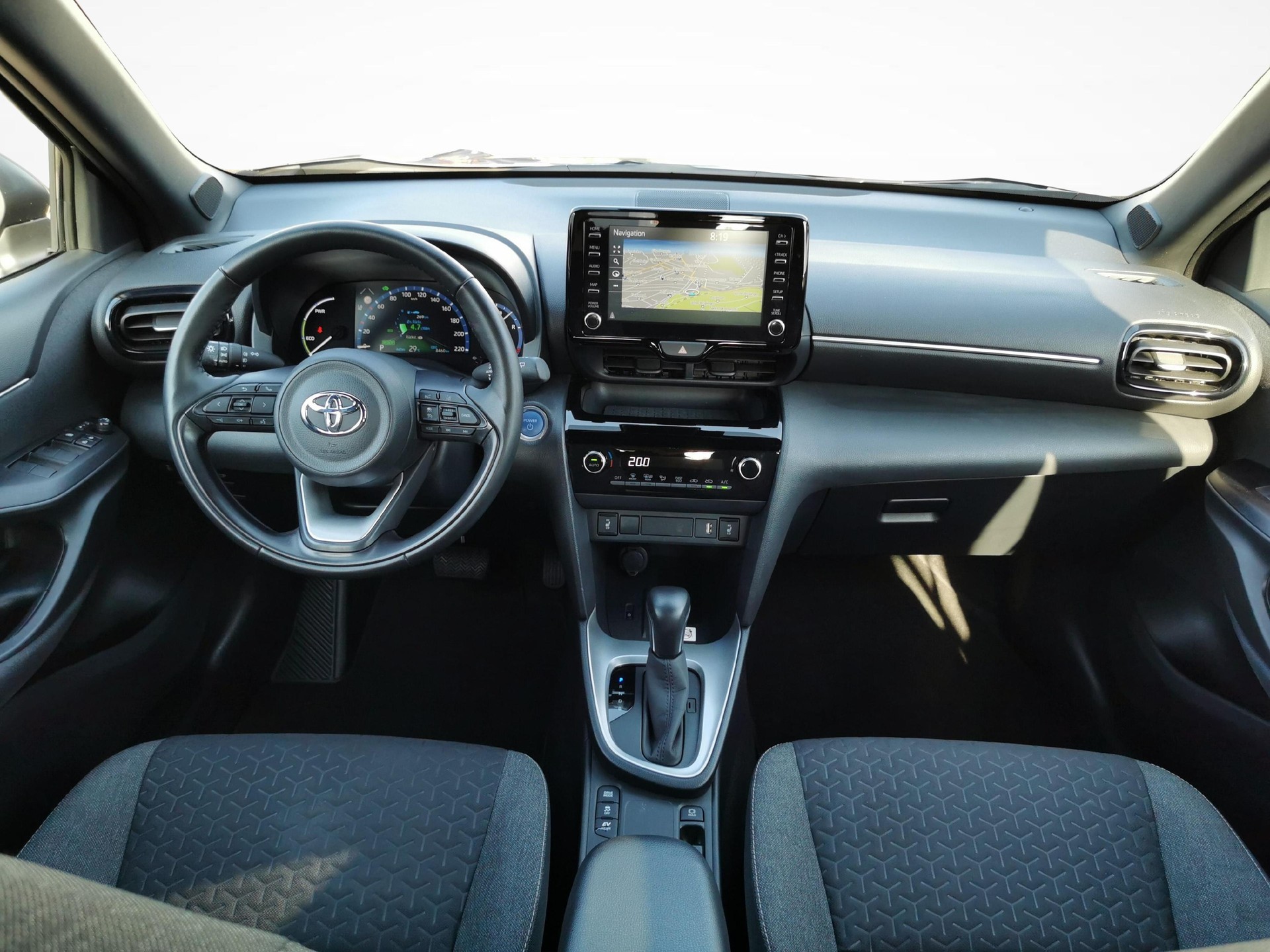 TOYOTA Yaris Cross 1.5 VVT-i HSD Trend-image-3