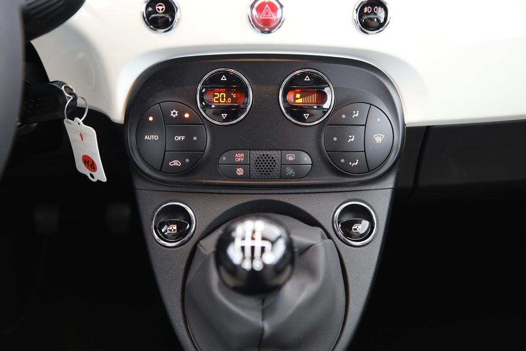 FIAT 500 C 1.0 Hybrid Dolcevita-image-7