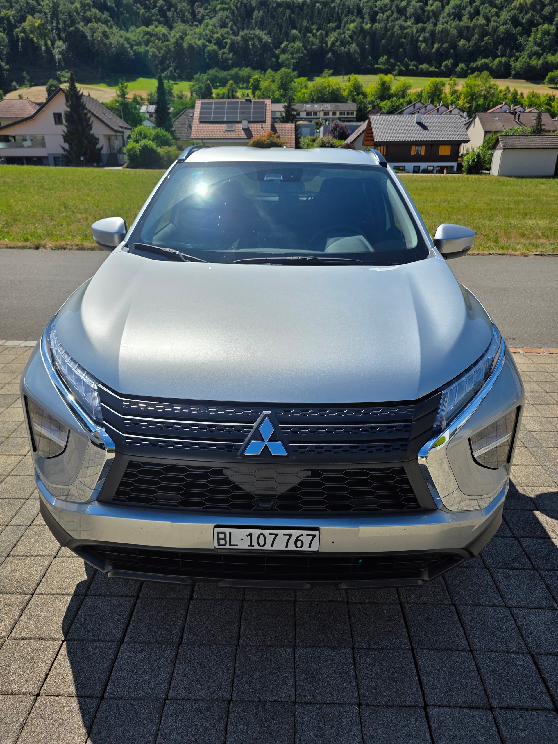 MITSUBISHI 2.4 PHEV Invite 4x4-image-1