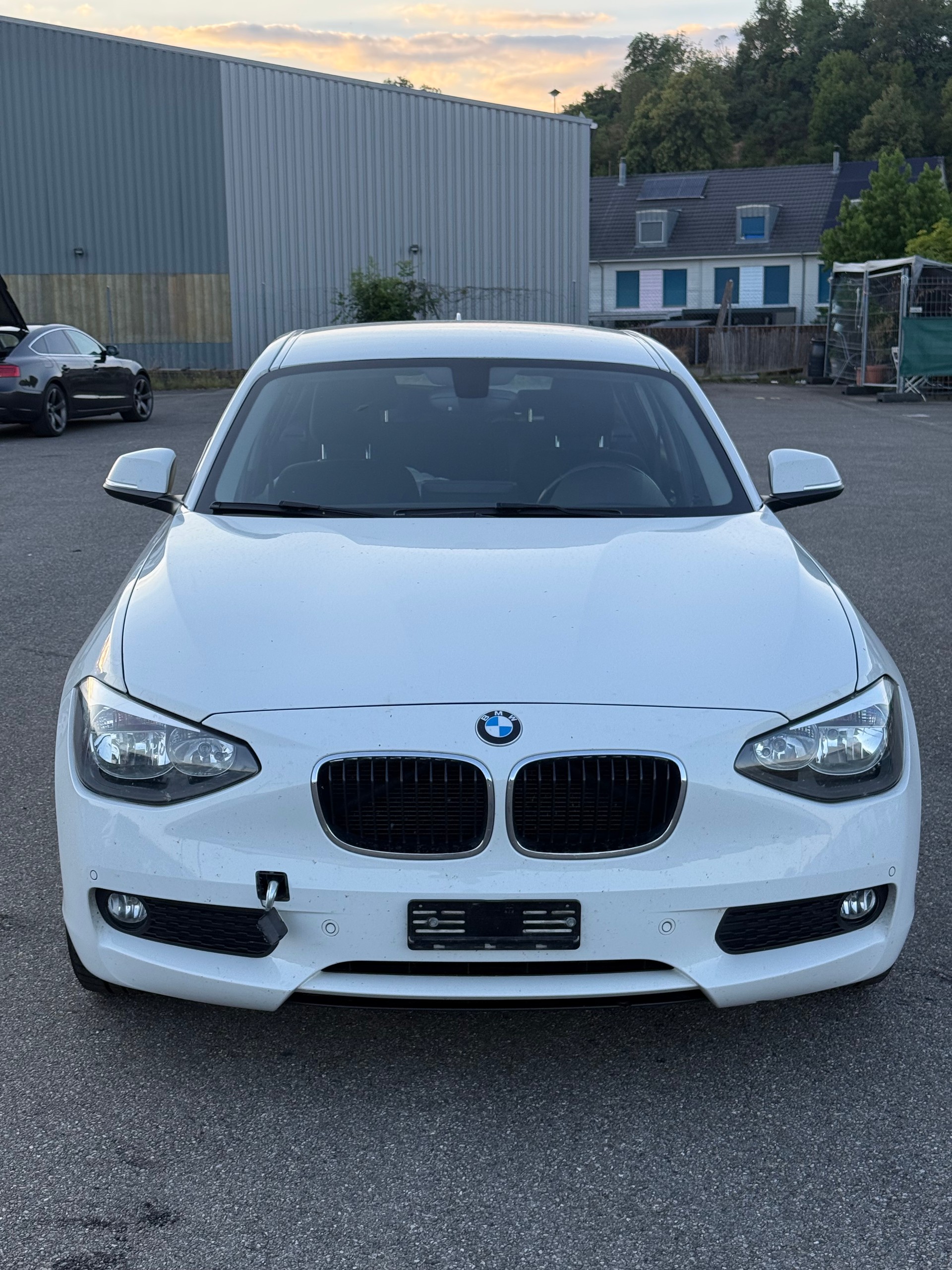 BMW 116d Sport Line Steptronic-image-1