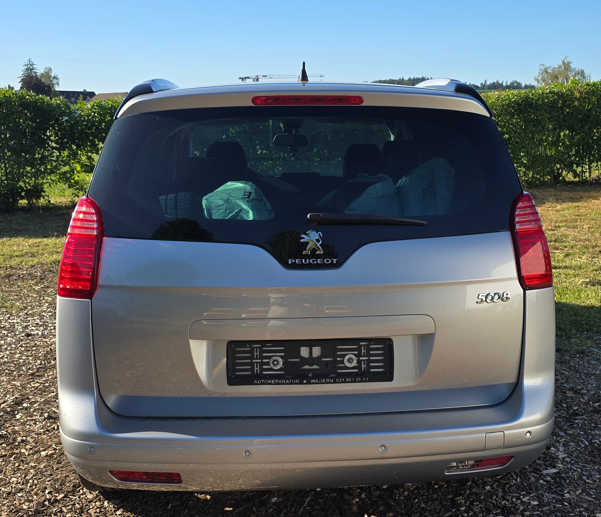 PEUGEOT 5008 1.6 16V T Allure Tiptronic-showroom-element-3