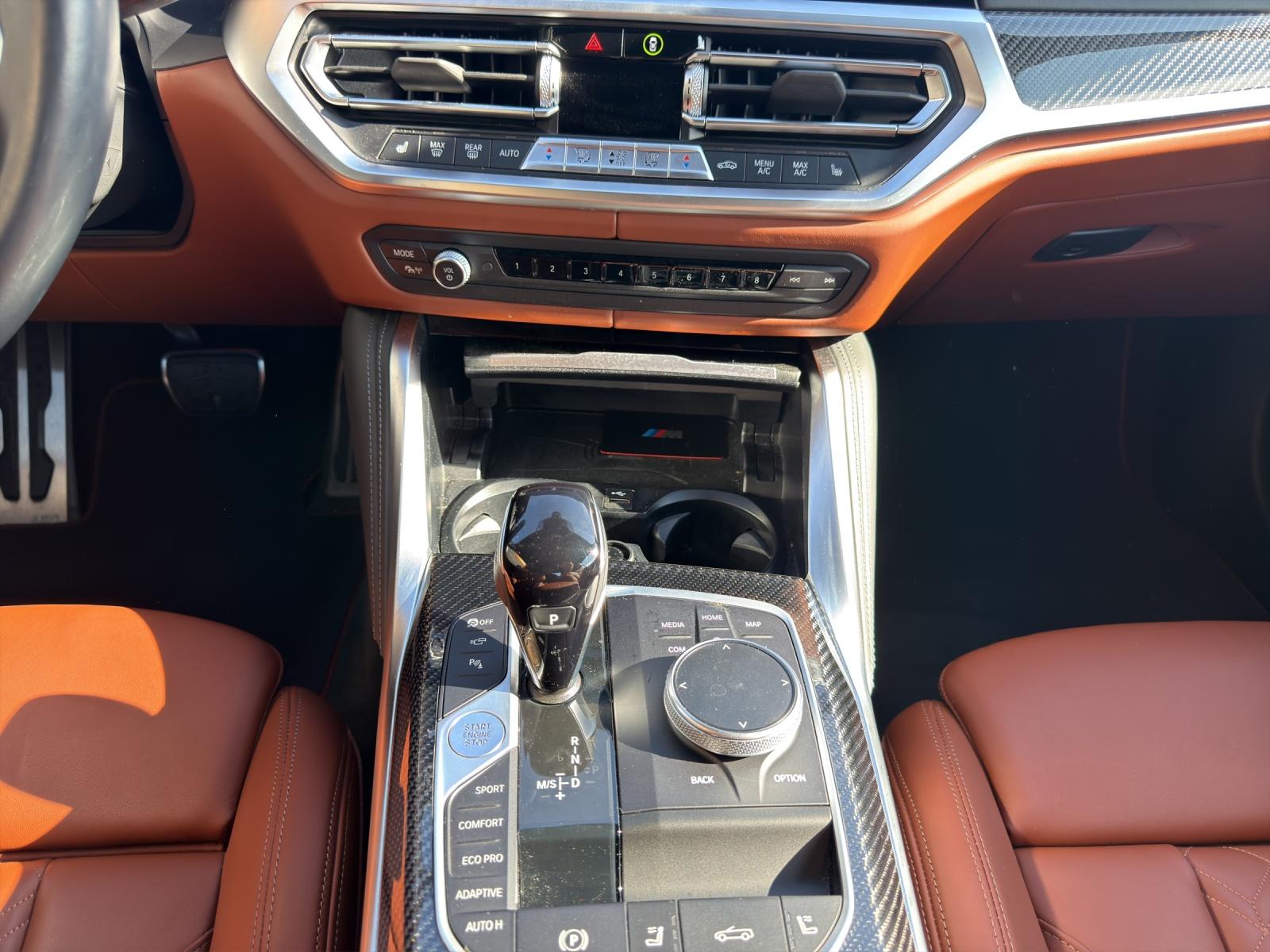 BMW M440i xDrive Cabrio-image-12