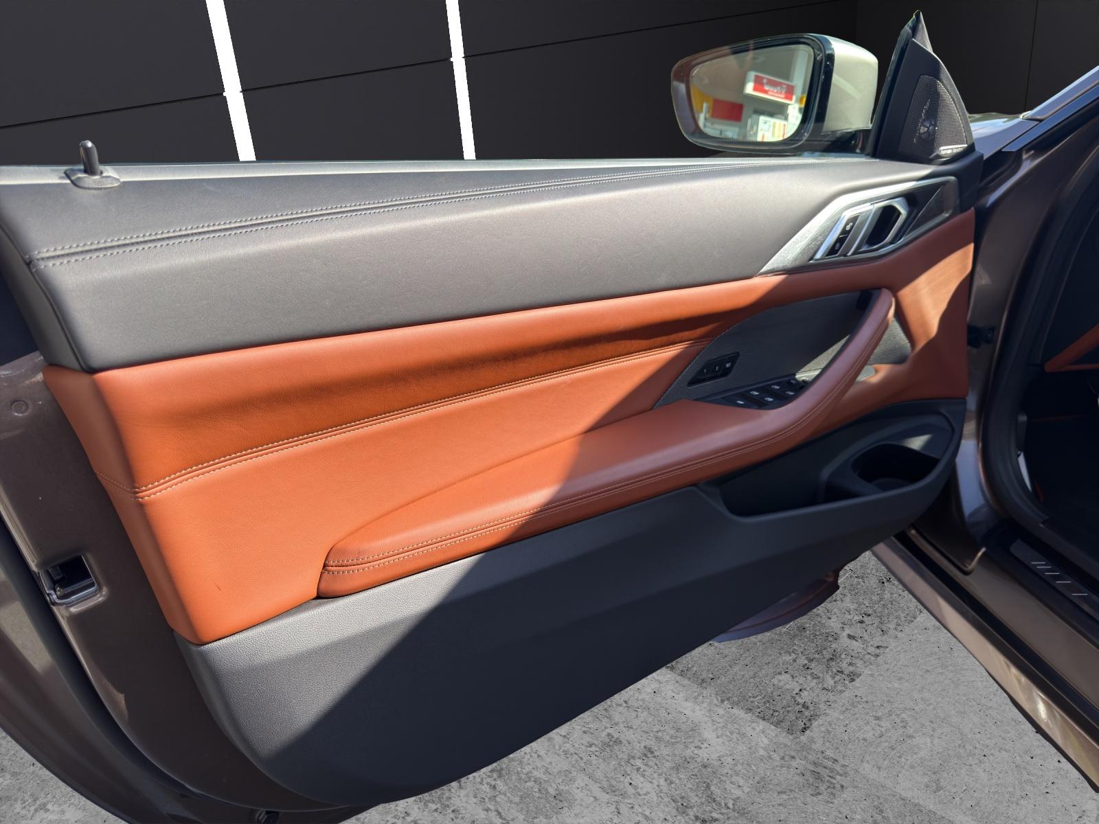 BMW M440i xDrive Cabrio-image-7