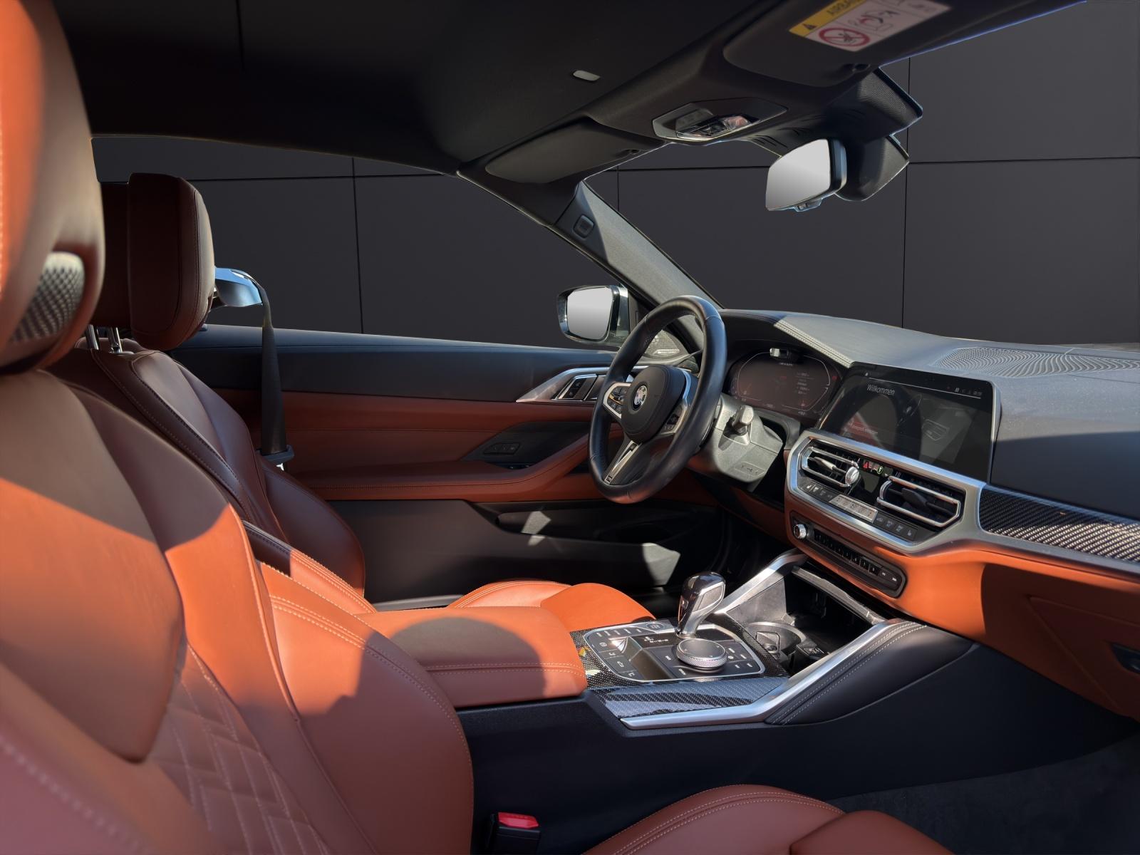 BMW M440i xDrive Cabrio-image-18