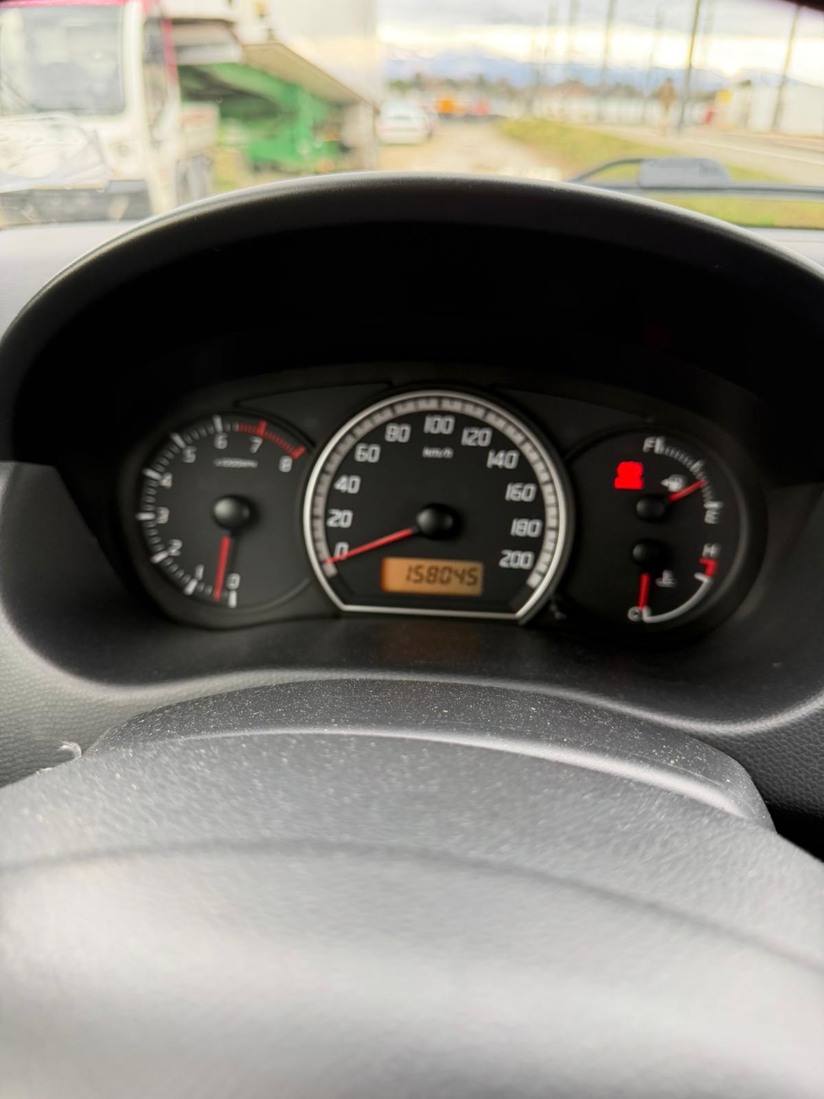 SUZUKI Swift 1.3i 16V GL Top-image-7