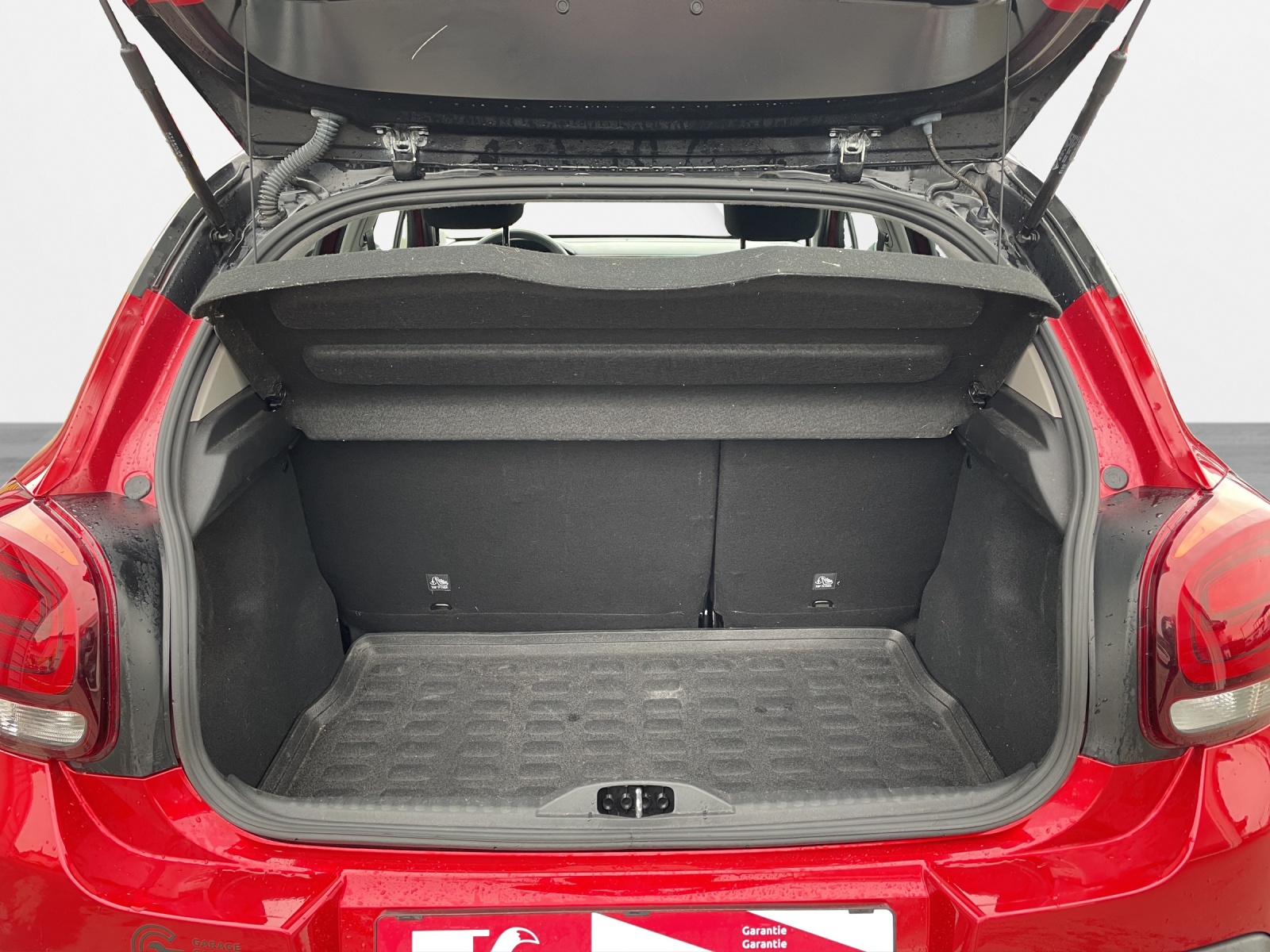 CITROEN C3 1.2i PureTech Swiss Edition EAT6-image-9