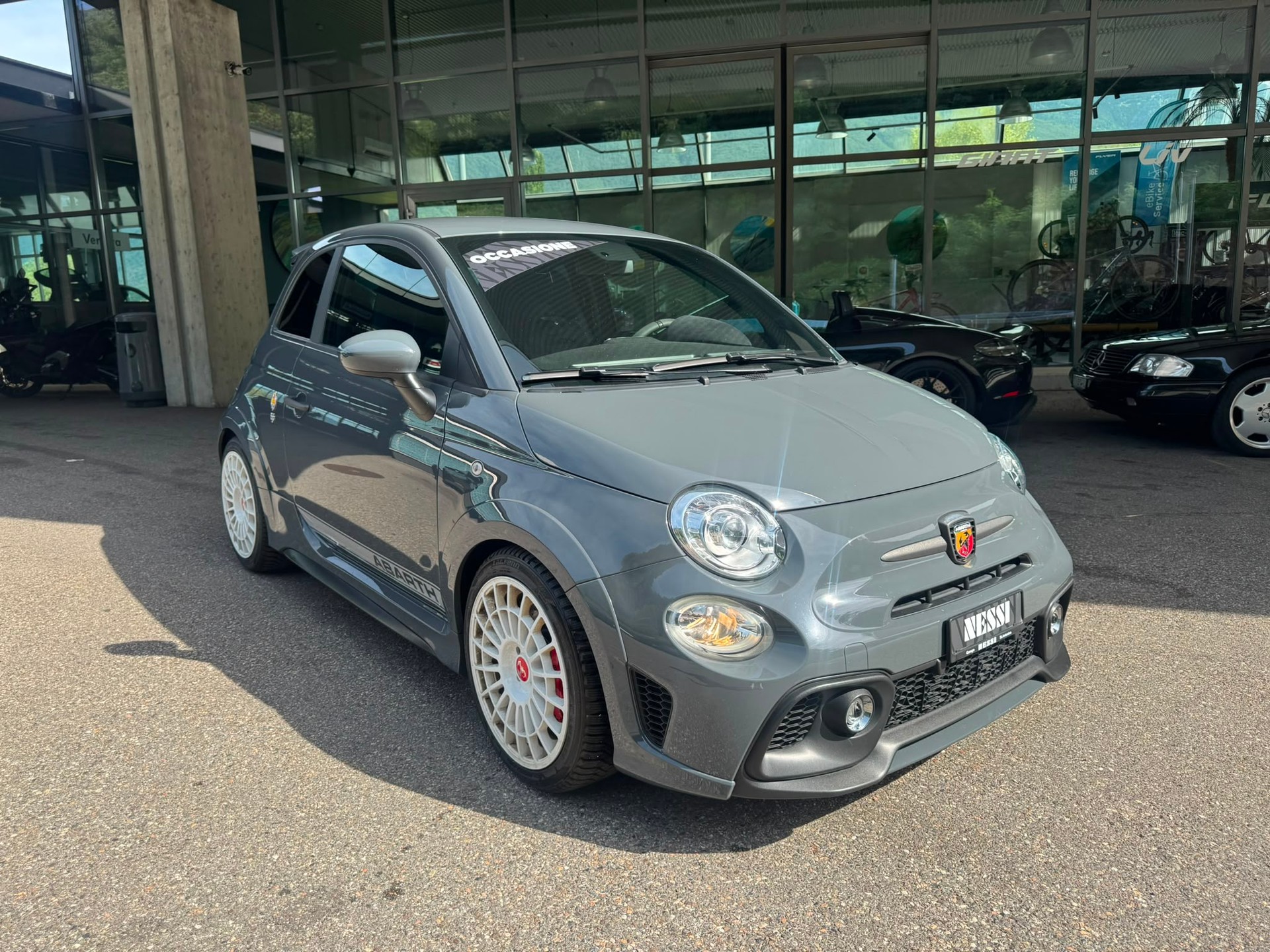 FIAT 695 1.4 16V Turbo Abarth 70 Anniversario-image-0