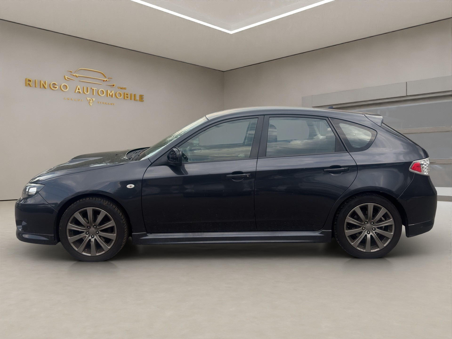 SUBARU Impreza 2.0D Comfort S-showroom-element-3