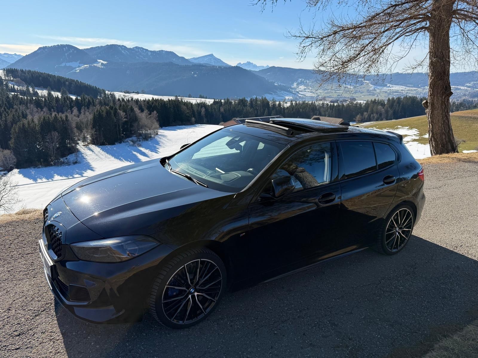 BMW BMW M135i xDrive M Sport-image-0