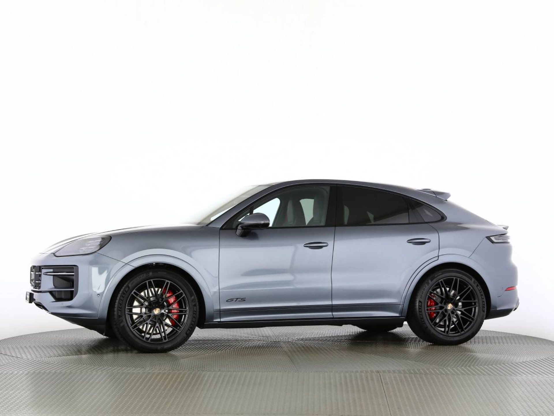 PORSCHE Cayenne GTS Coupé-image-11