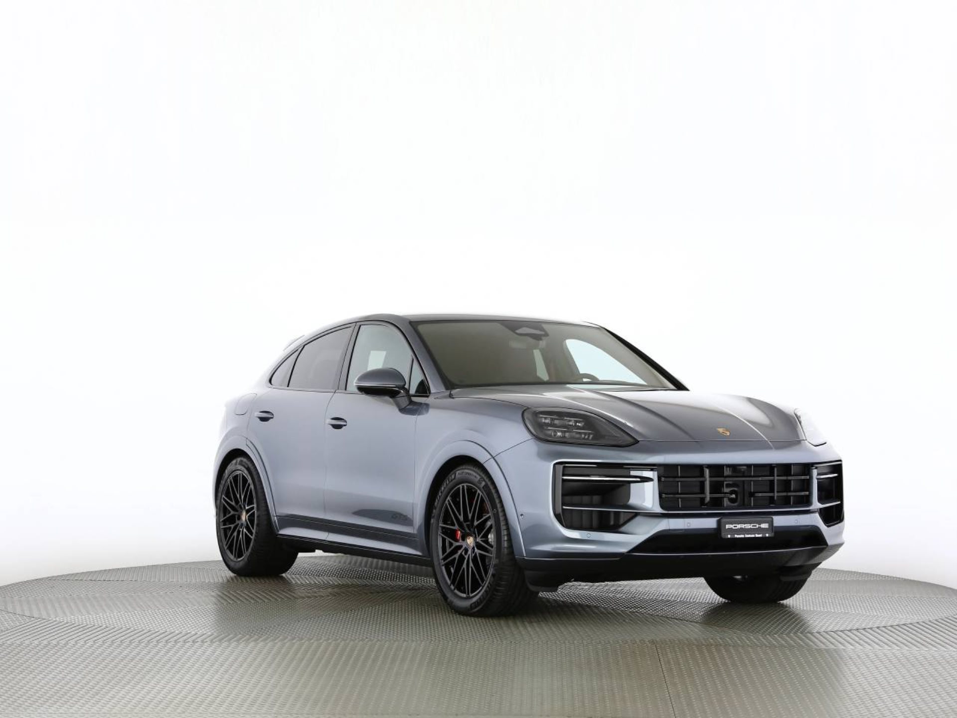 PORSCHE Cayenne GTS Coupé-image-28