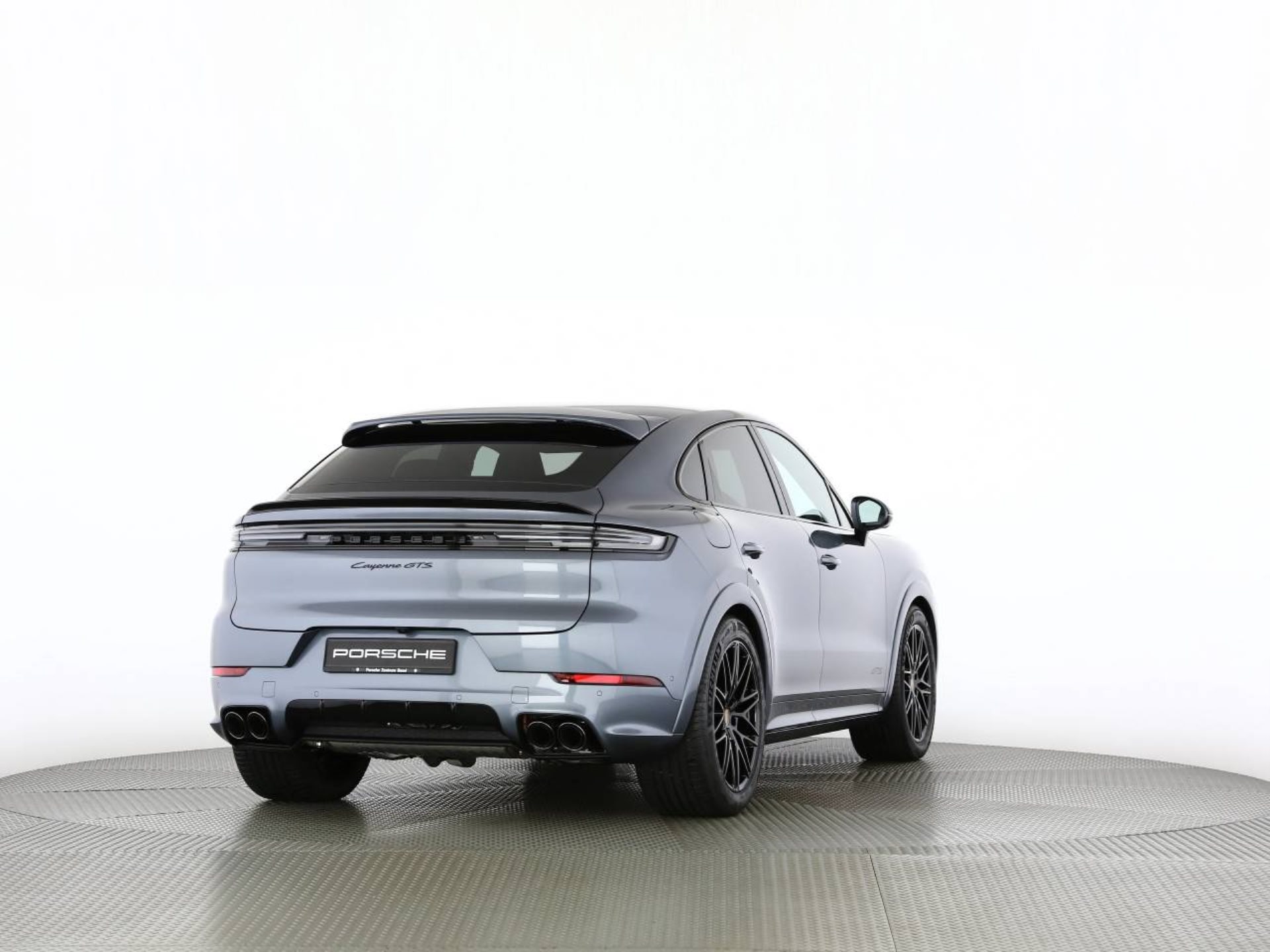 PORSCHE Cayenne GTS Coupé-image-19