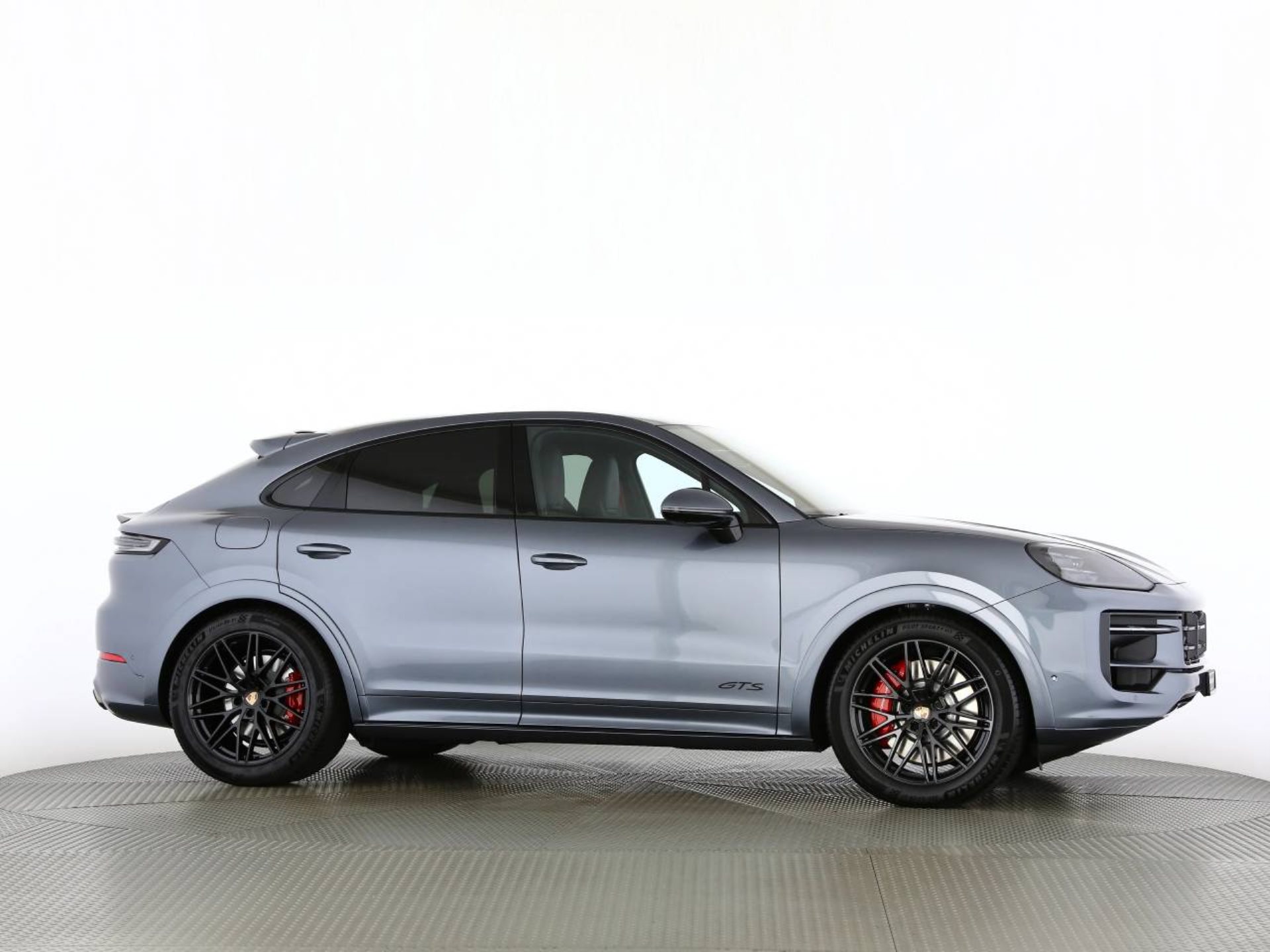 PORSCHE Cayenne GTS Coupé-image-25