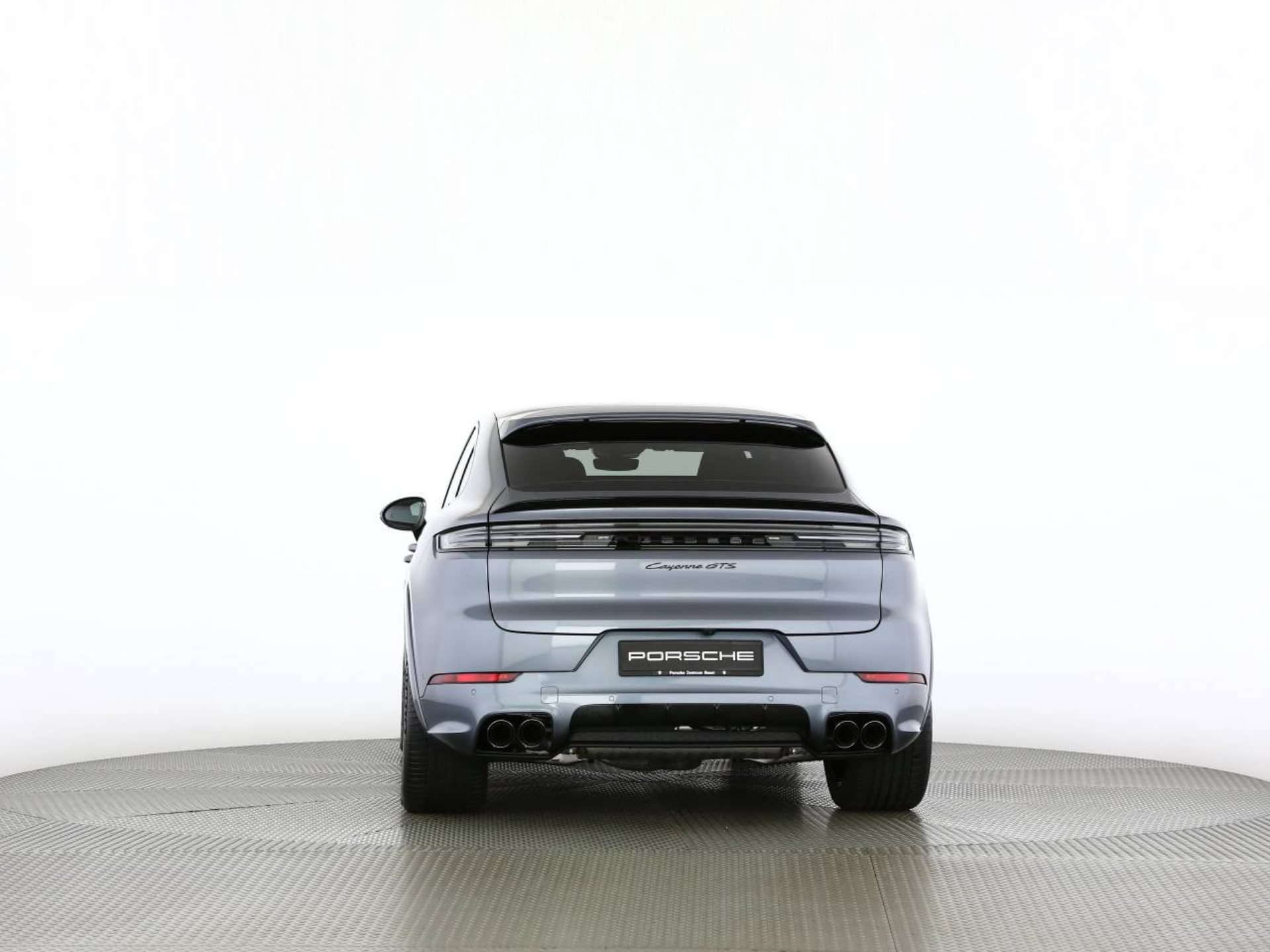 PORSCHE Cayenne GTS Coupé-image-17