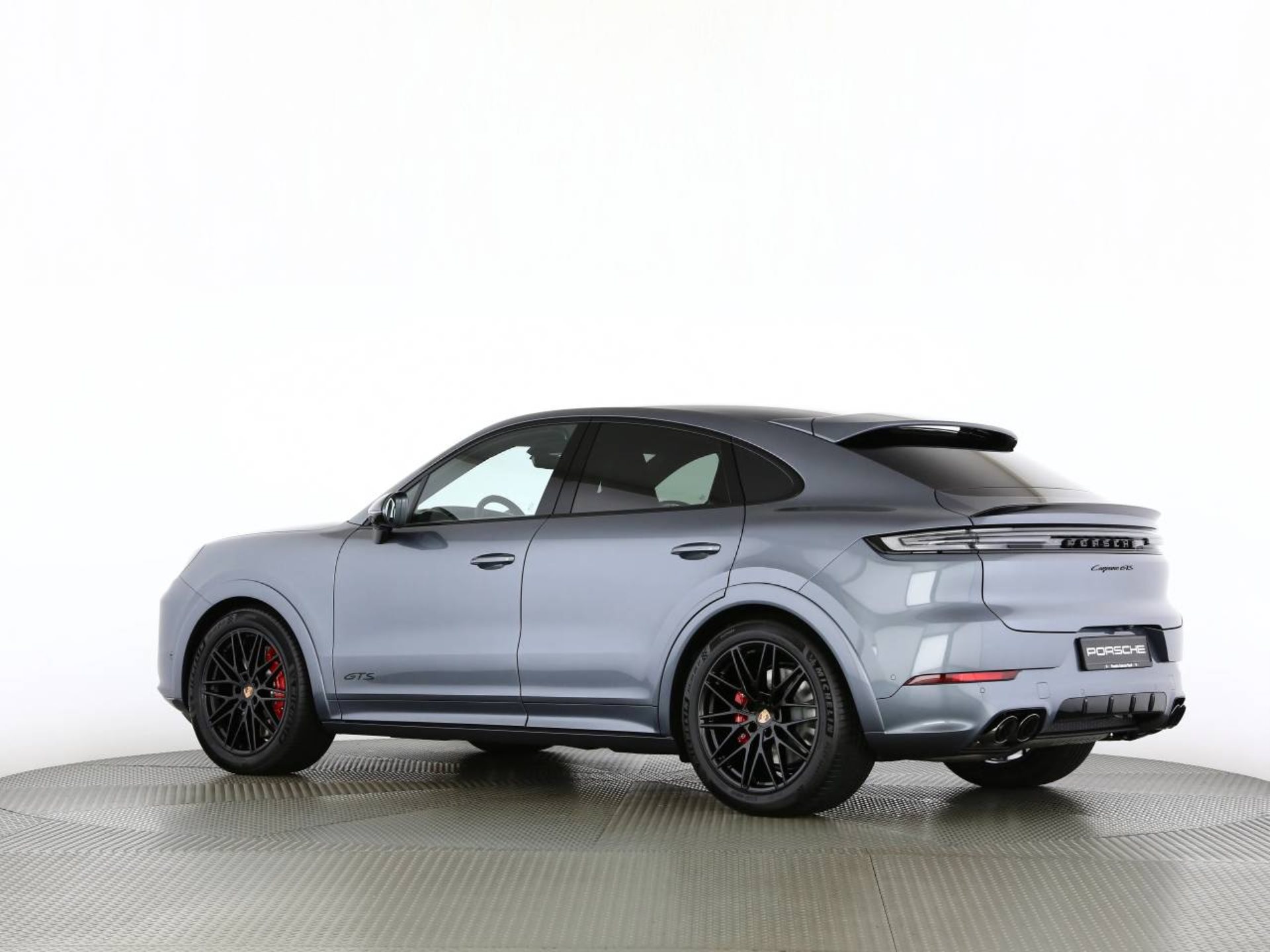 PORSCHE Cayenne GTS Coupé-image-15