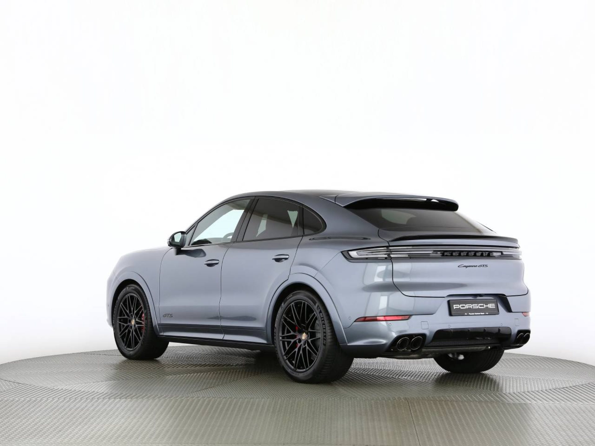 PORSCHE Cayenne GTS Coupé-image-16