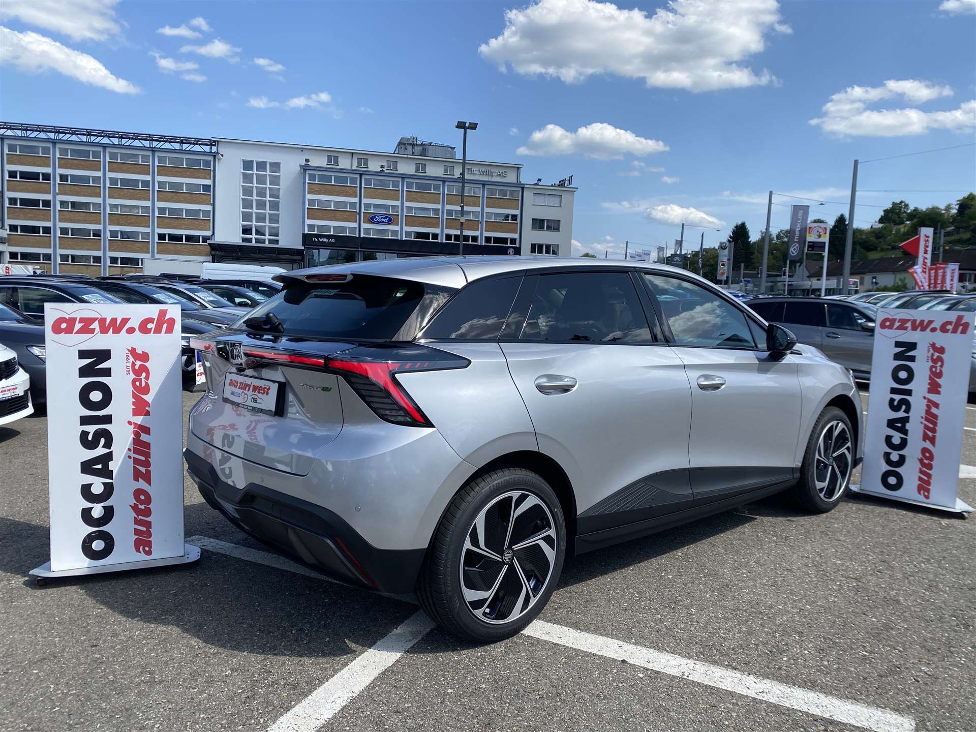 MG 4 EV 64kWh Premium Facelift Automat-image-11