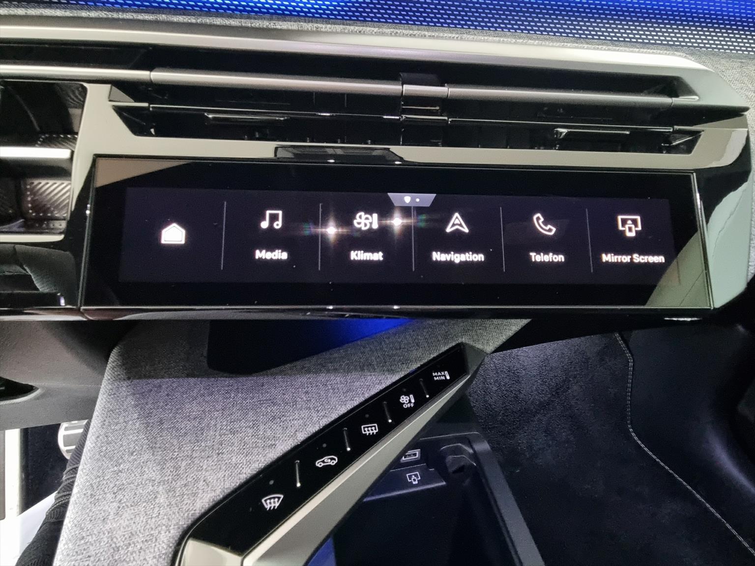 PEUGEOT 3008 145 Hybrid GT Automat Anhängekupplung-image-14