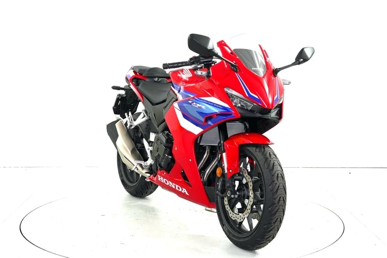 HONDA CBR 500 R ABS E-Clutch-showroom-element-1