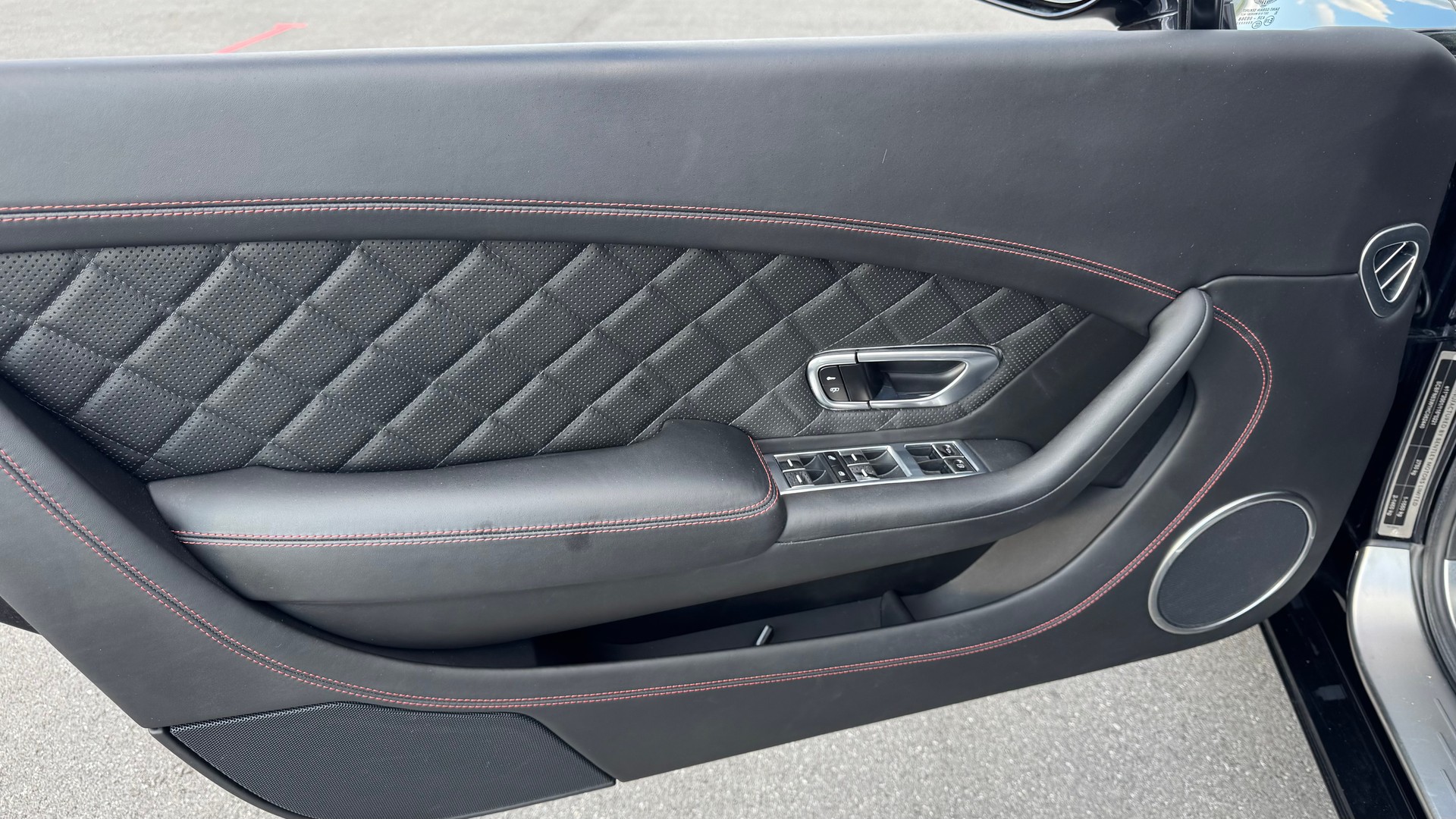 BENTLEY Continental GT 4.0 V8-image-19