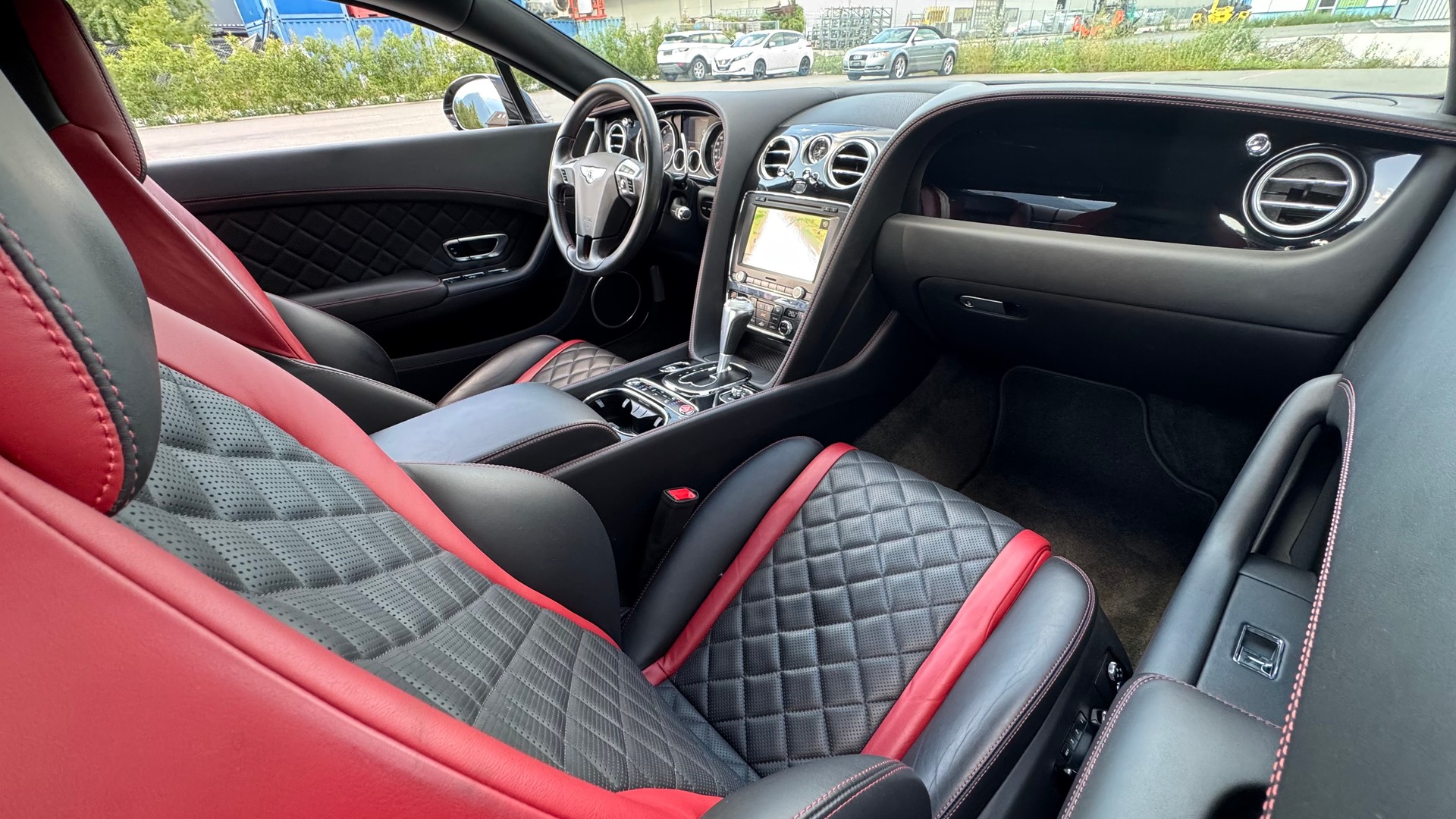 BENTLEY Continental GT 4.0 V8-image-27