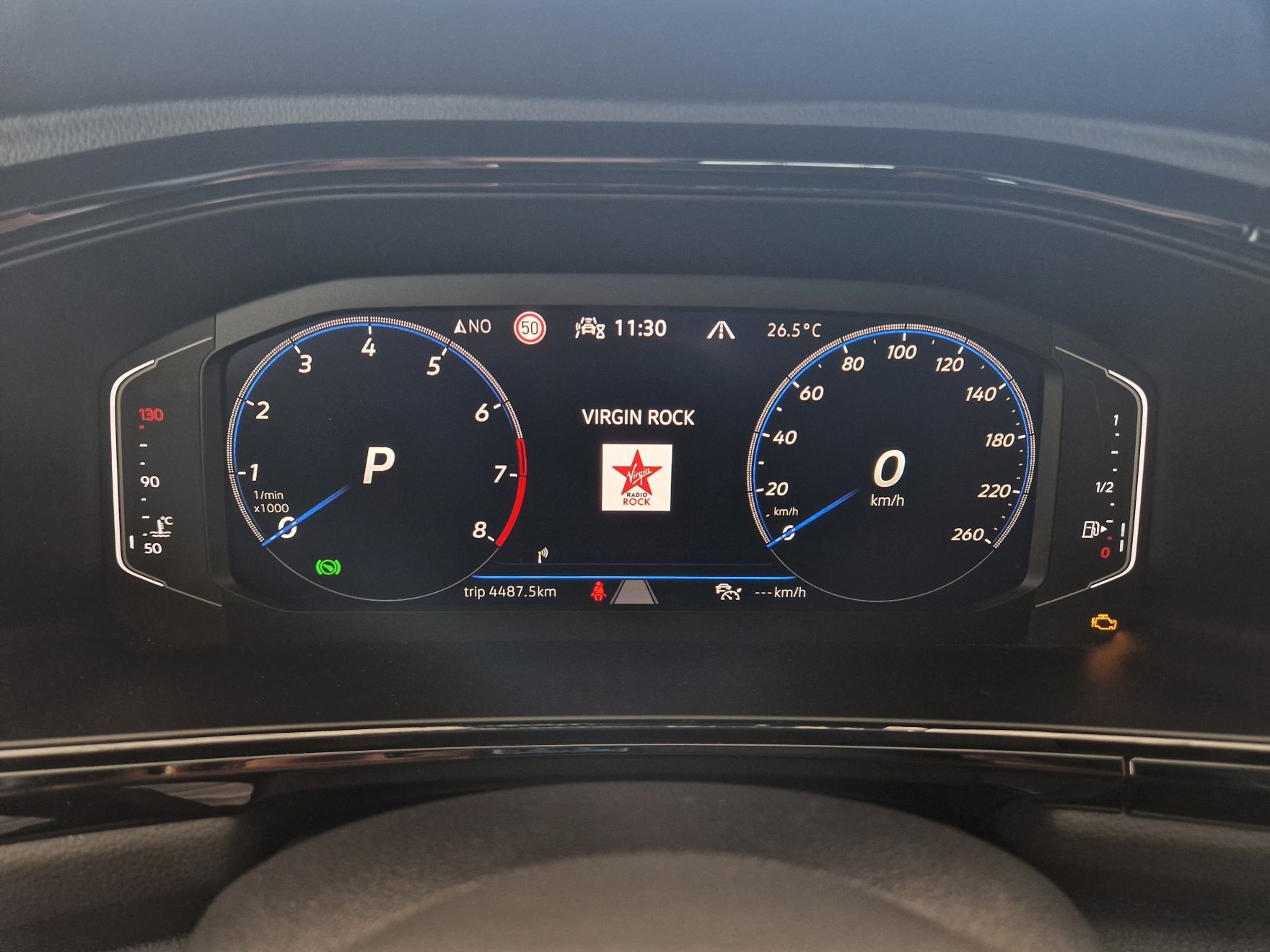 VW T-Roc Cabriolet 1.5 TSI EVO R-Line DSG-image-8