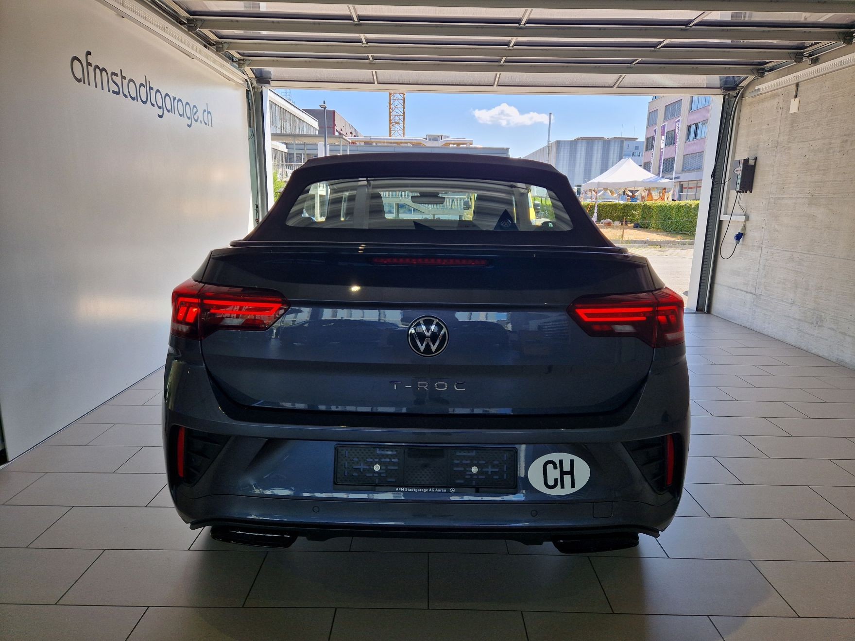 VW T-Roc Cabriolet 1.5 TSI EVO R-Line DSG-image-4