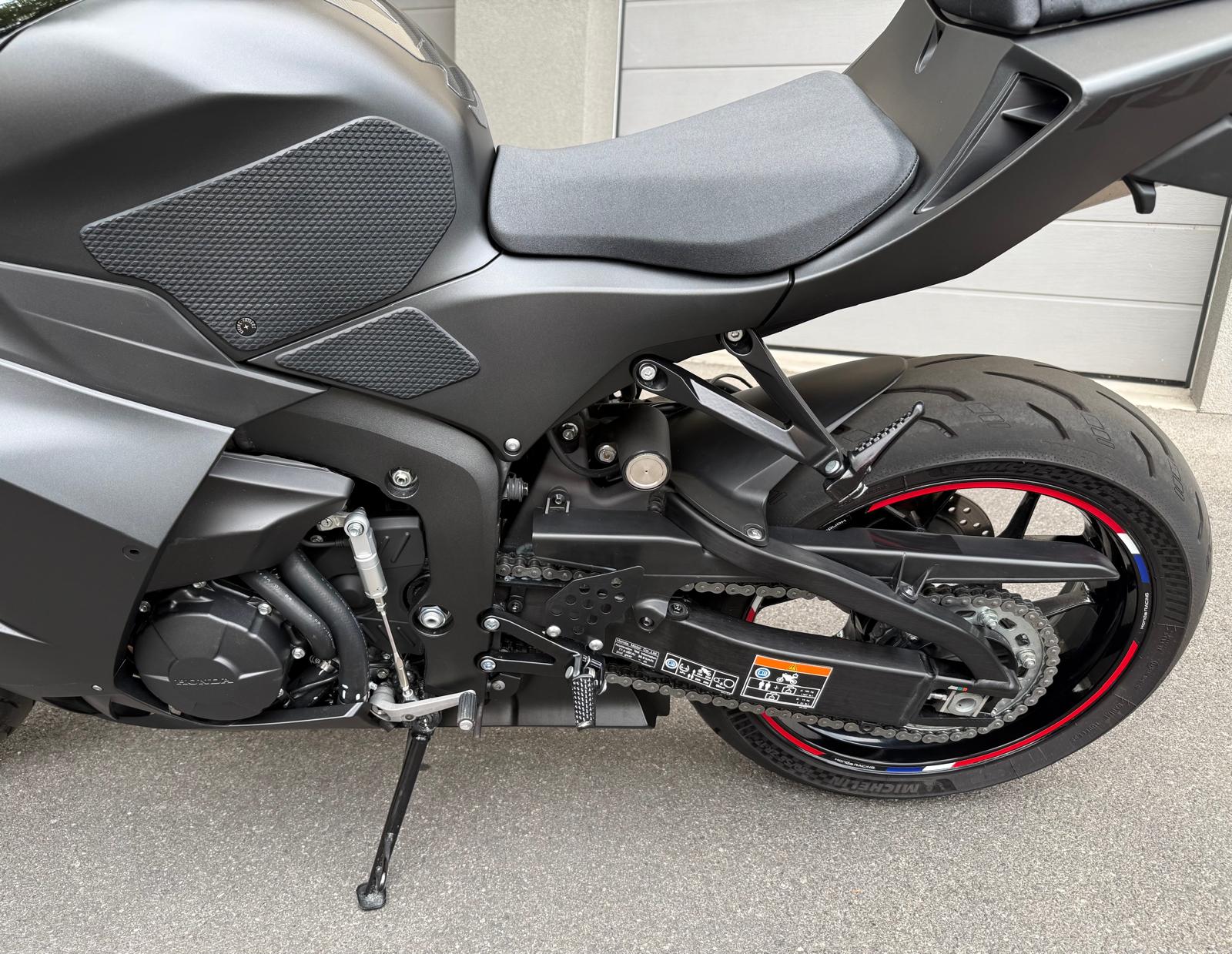 HONDA CBR 600 RR-image-10