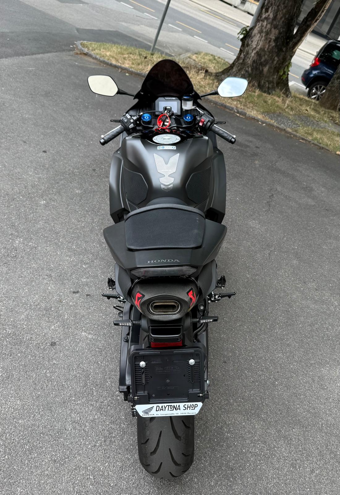 HONDA CBR 600 RR-image-8