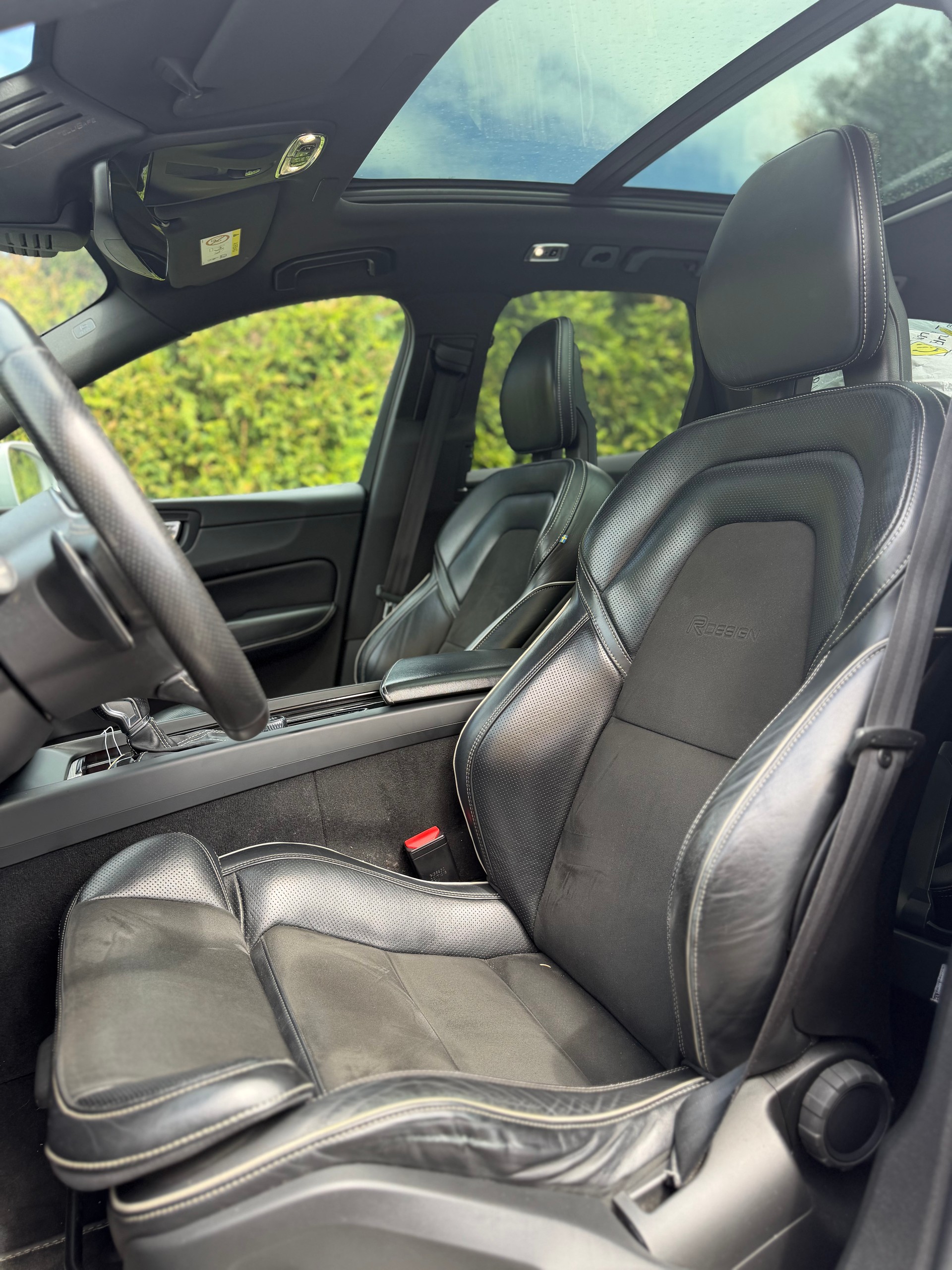 VOLVO XC60 D4 AWD Inscription Geartronic-image-6