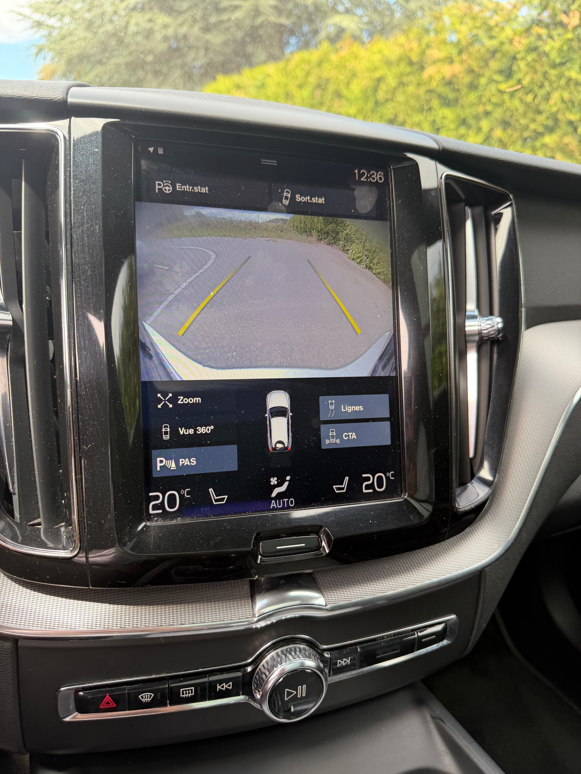 VOLVO XC60 D4 AWD Inscription Geartronic-image-10