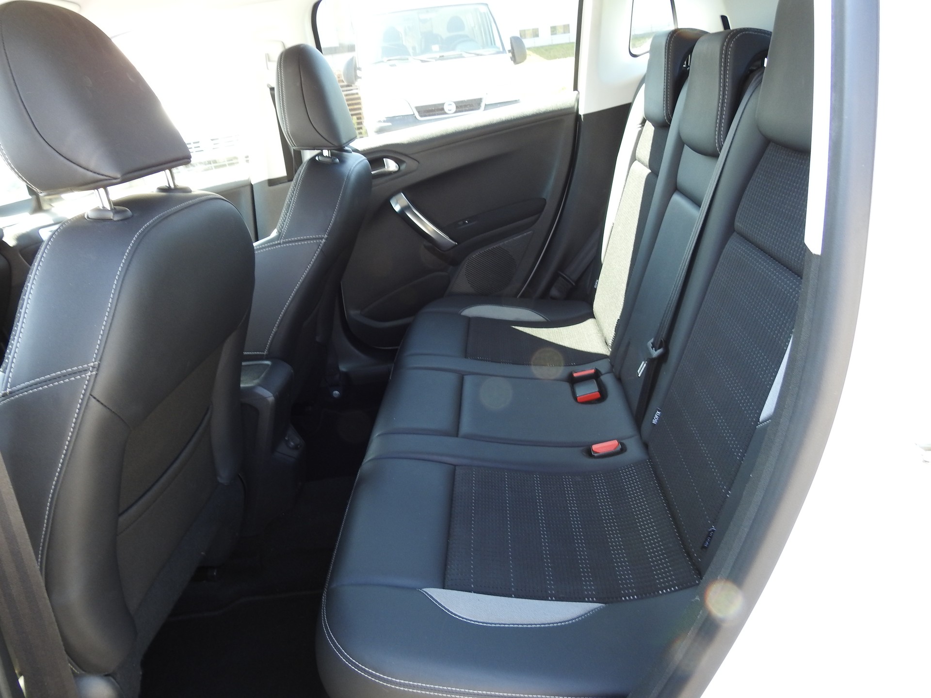 PEUGEOT 2008 1.6 VTI Active Automatic-image-13