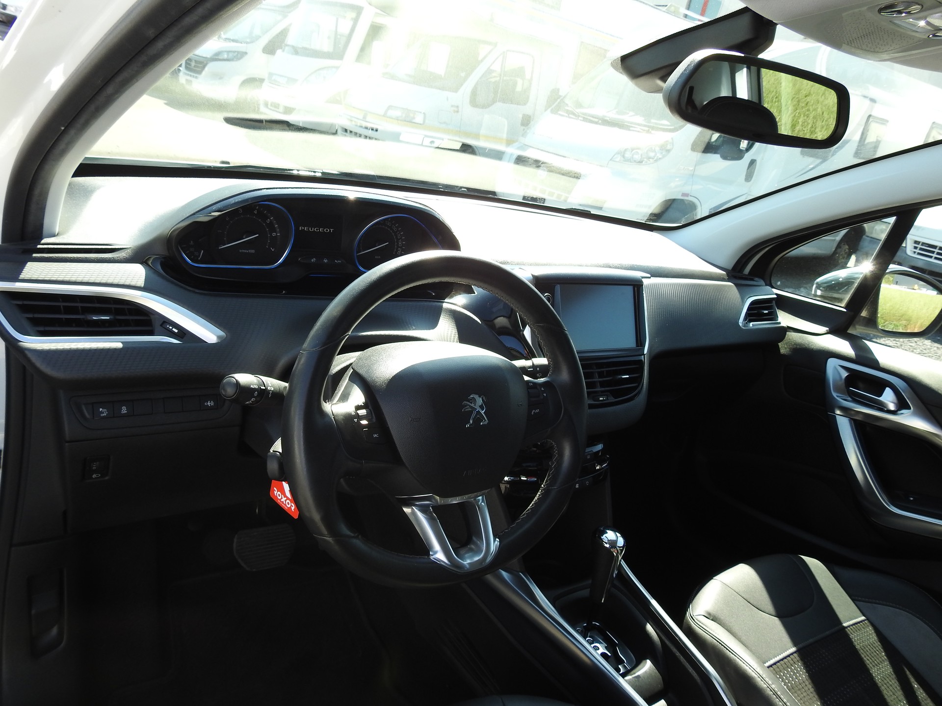 PEUGEOT 2008 1.6 VTI Active Automatic-image-11
