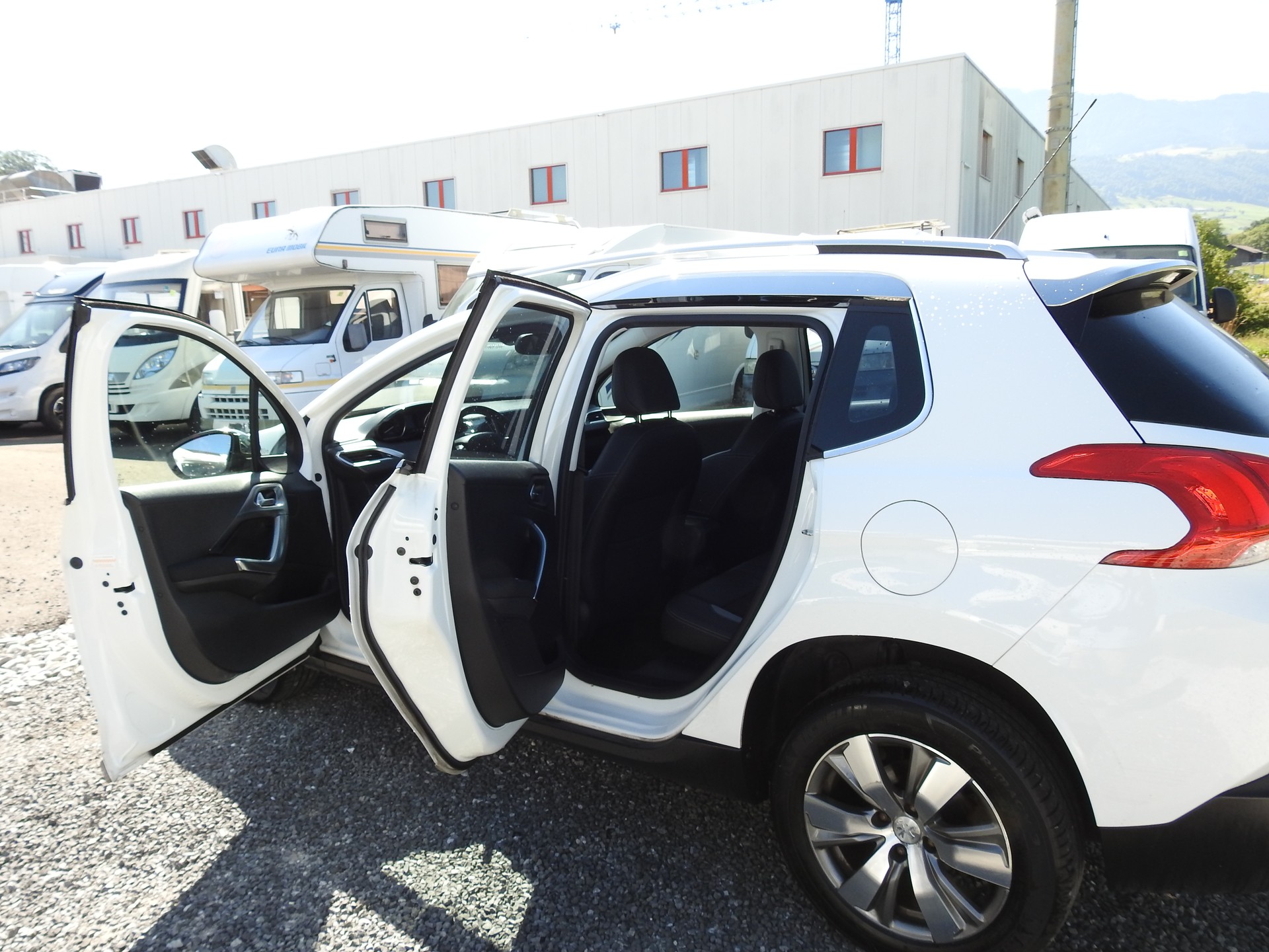 PEUGEOT 2008 1.6 VTI Active Automatic-image-14