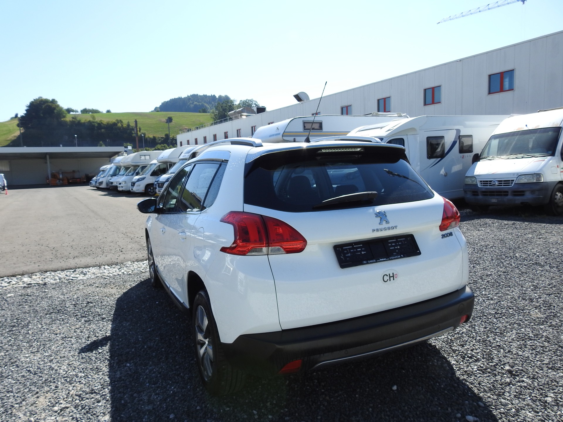 PEUGEOT 2008 1.6 VTI Active Automatic-image-3