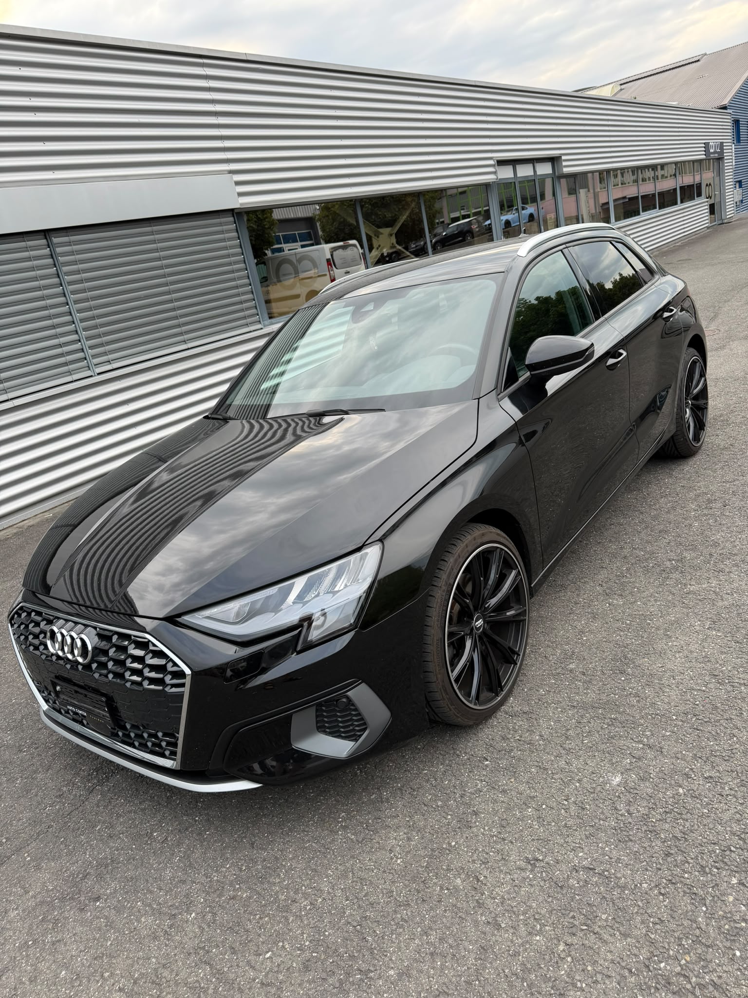AUDI A3 Sportback 35 TDI-image-9