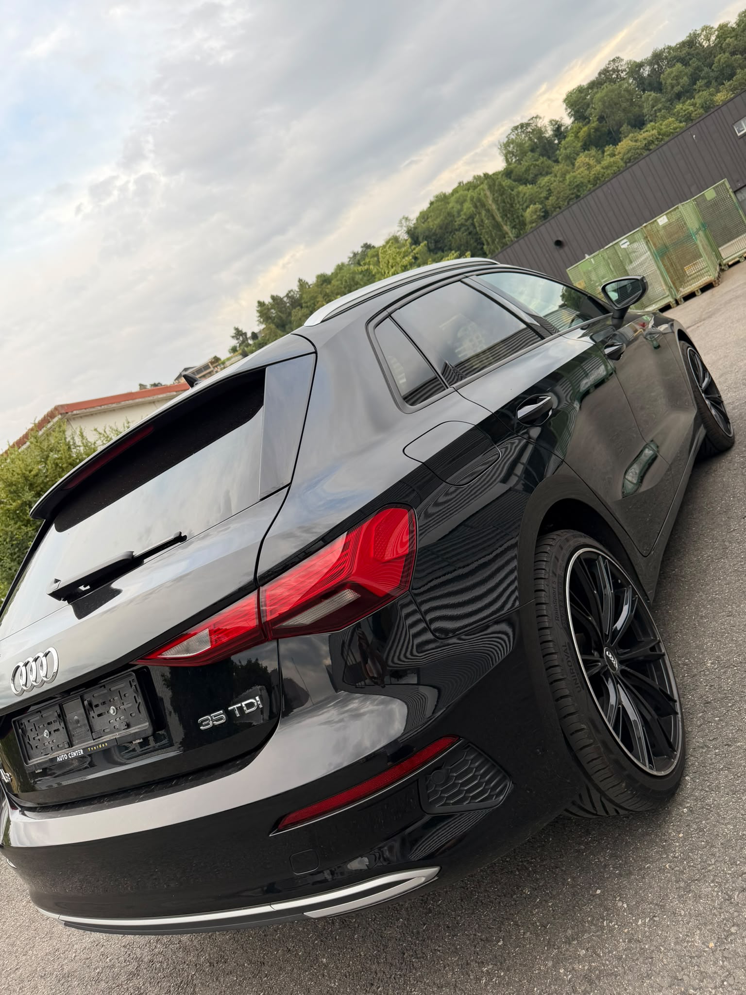 AUDI A3 Sportback 35 TDI-image-3