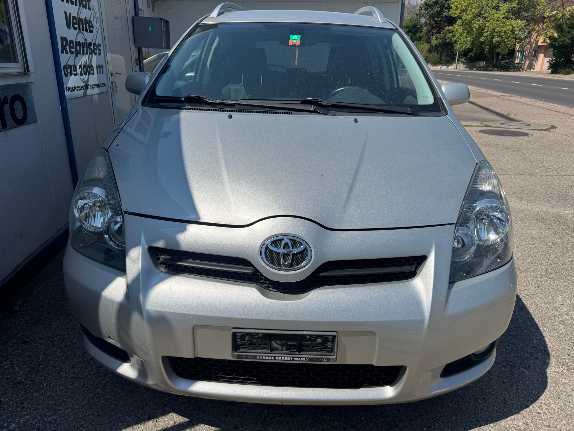 TOYOTA Corolla Verso 2.2 D-4D CleanP. Linea Sol Prem.-image-3