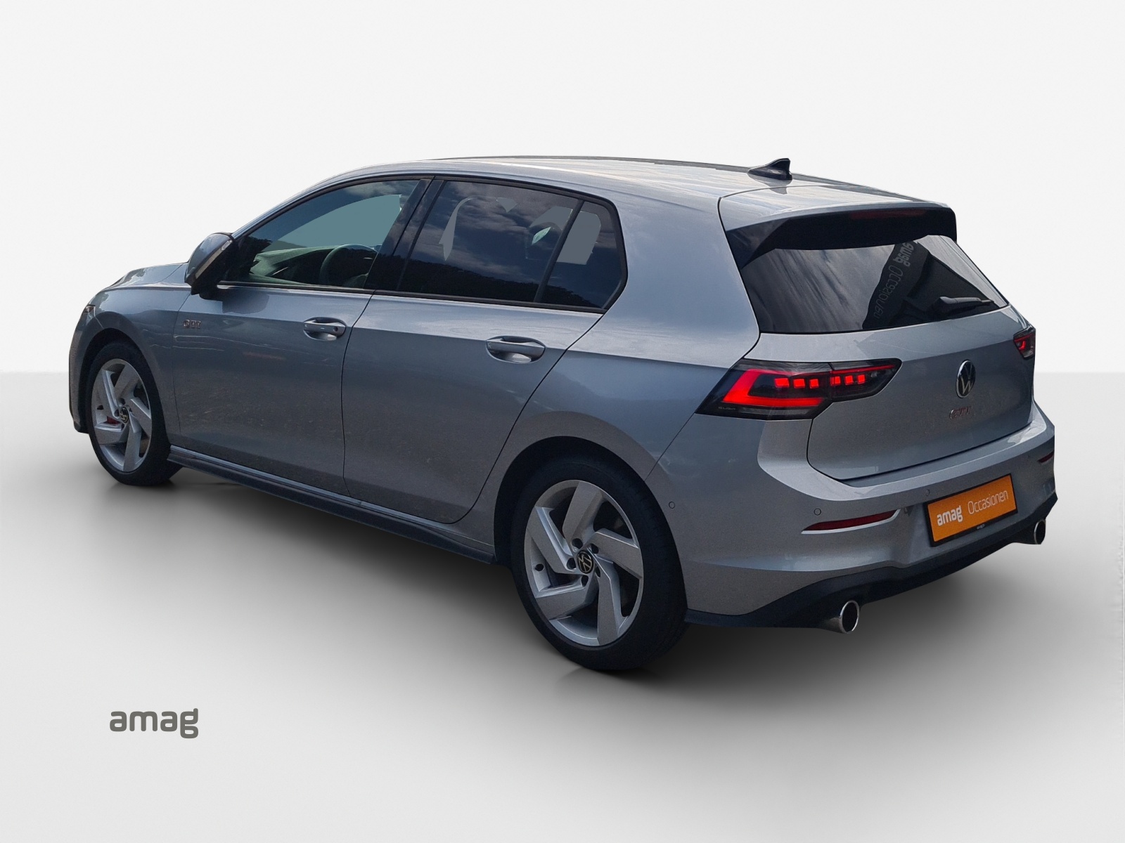 VW Golf 2.0 TSI GTI DSG-image-2
