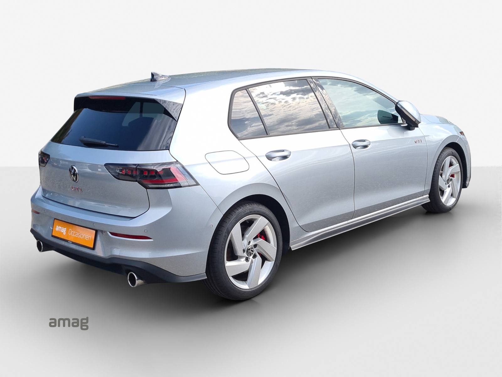 VW Golf 2.0 TSI GTI DSG-image-4