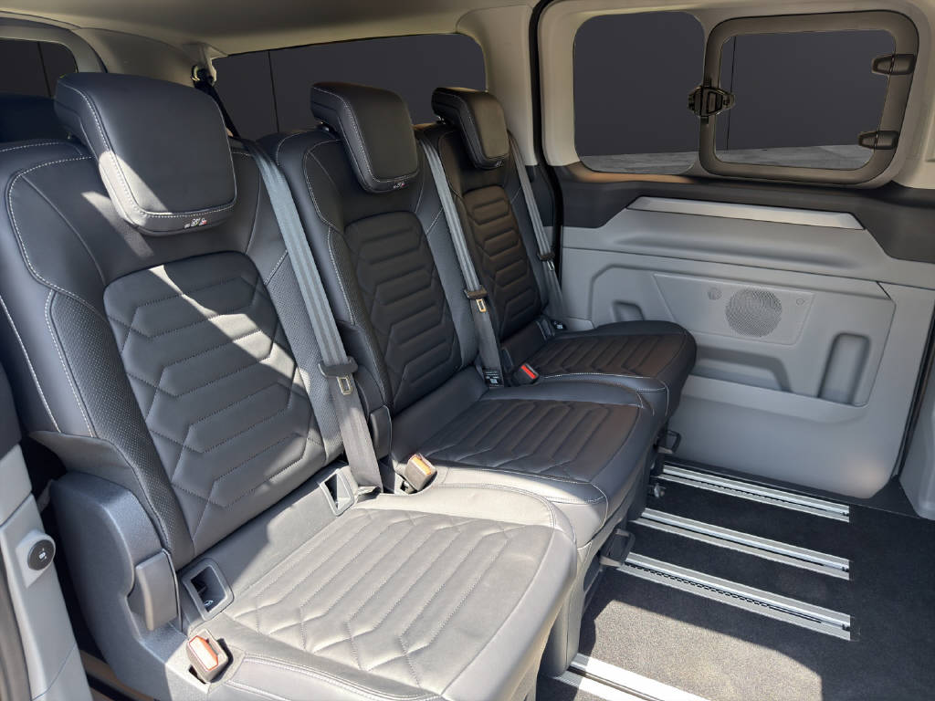 FORD Tourneo Custom 320 L2 2.0 EcoBlue 170 Titanium-image-10