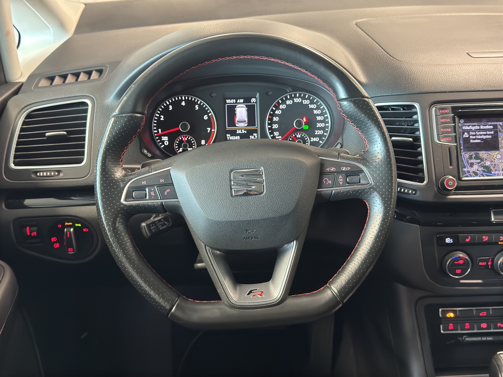SEAT Alhambra 1.4 TSI DSG SWISS FR2-image-9