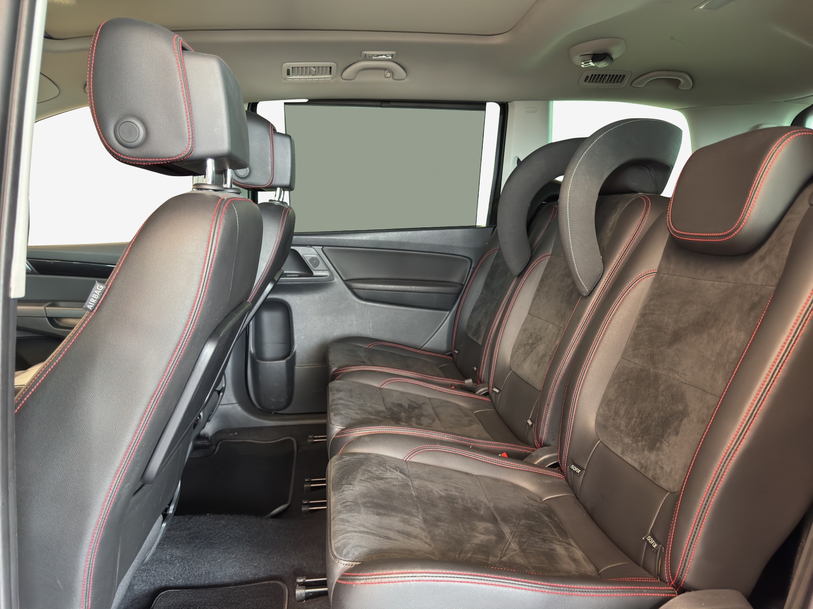 SEAT Alhambra 1.4 TSI DSG SWISS FR2-image-11