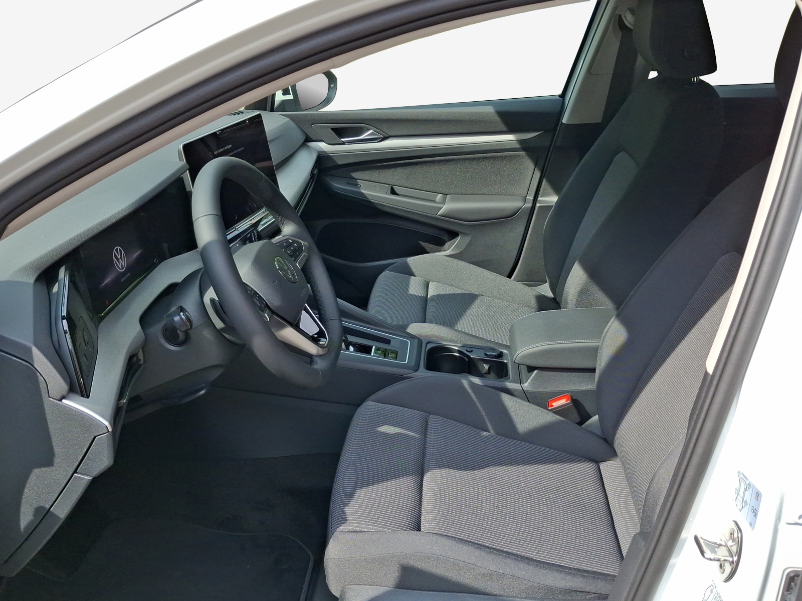 VW Golf 1.5 e TSI mHEV Value DSG-image-7