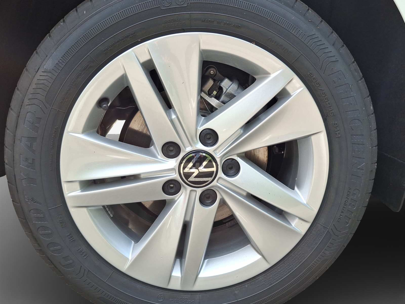 VW Golf 1.5 e TSI mHEV Value DSG-image-13