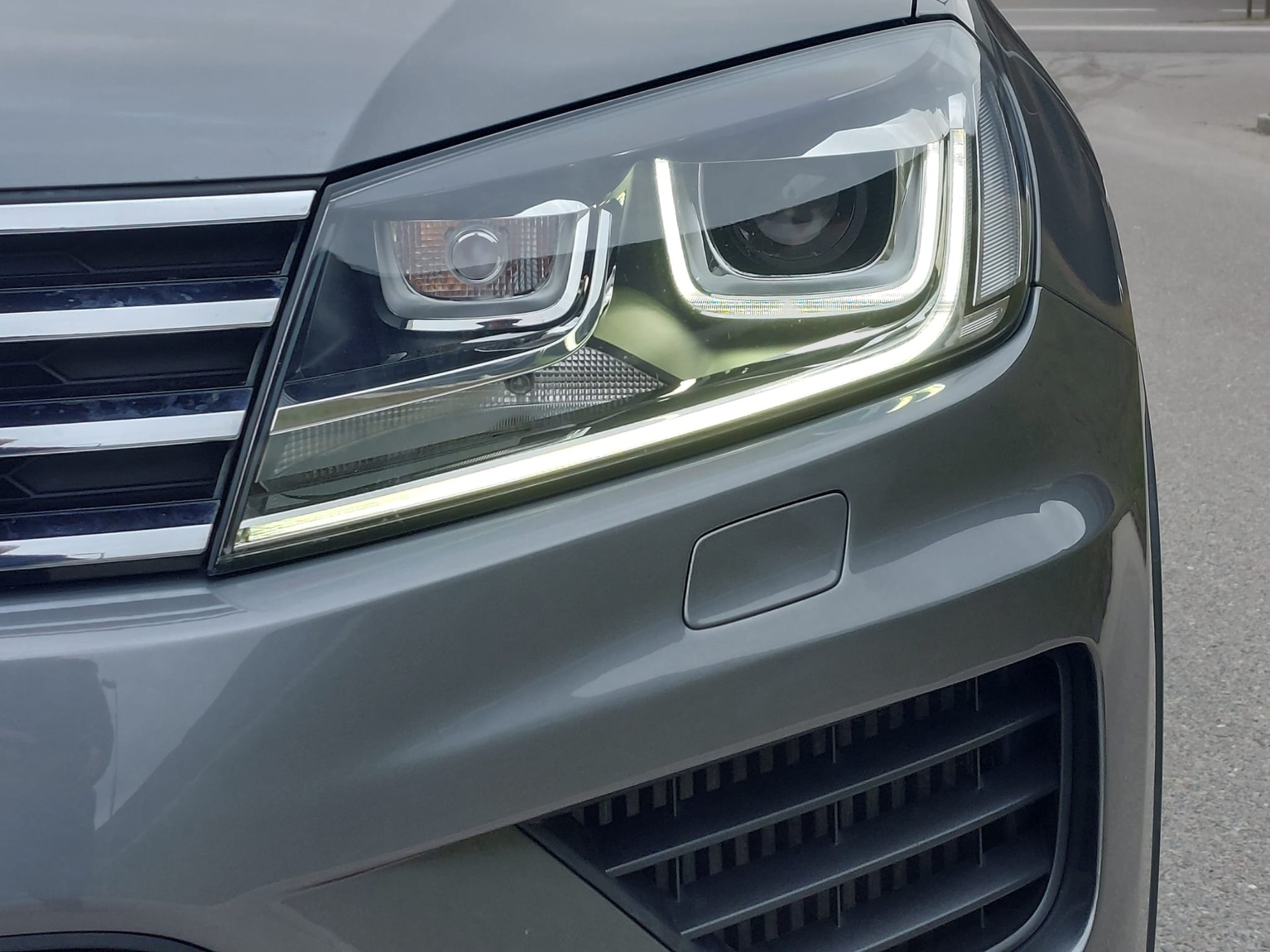 VW Touareg 3.0 TDI 262PS 4x4 mit AHKupplung 3,5to-image-18