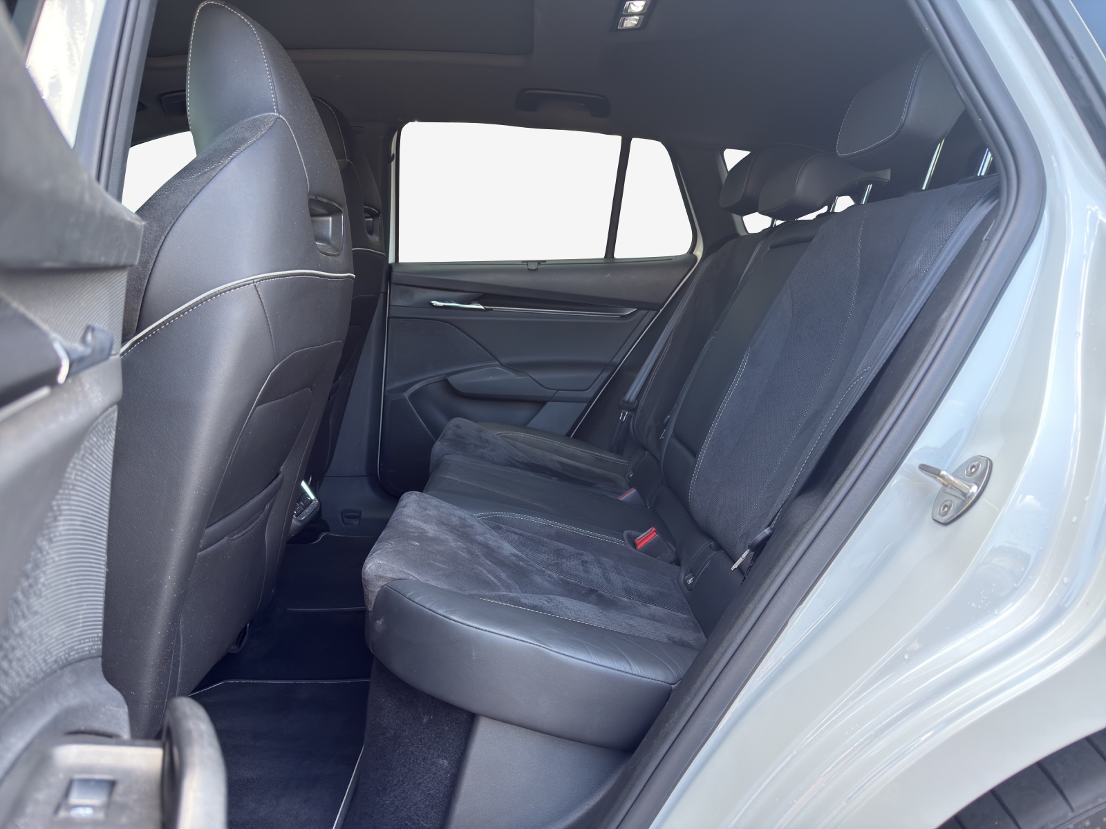 SKODA Enyaq iV 80x SportLine-image-11