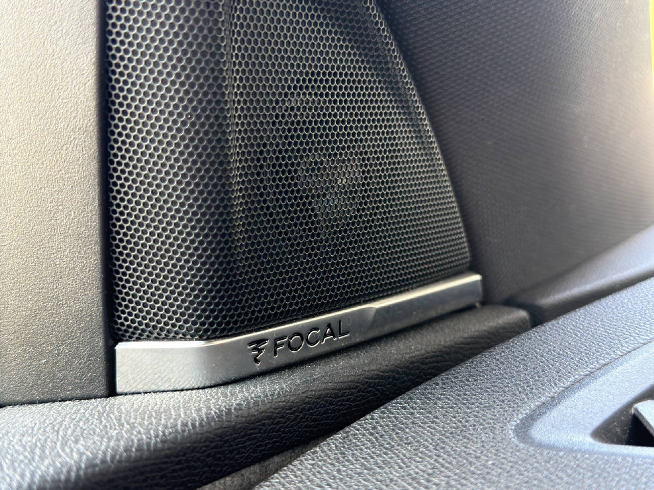 PEUGEOT 3008 1.6 Plug-in Hybrid4 GT Line-image-14